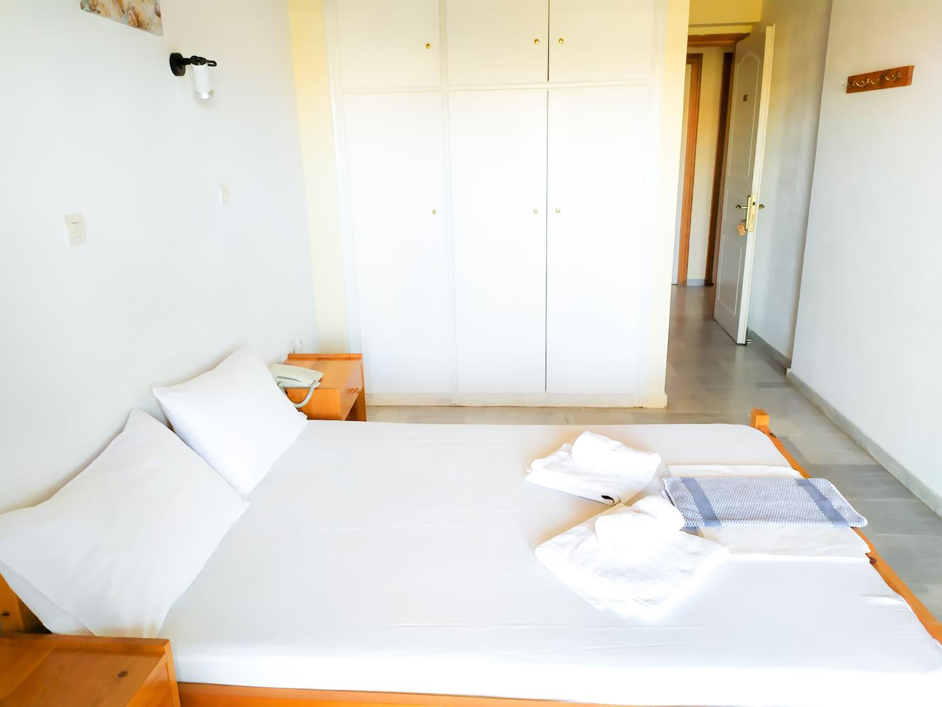 Double or Twin Room photo 2