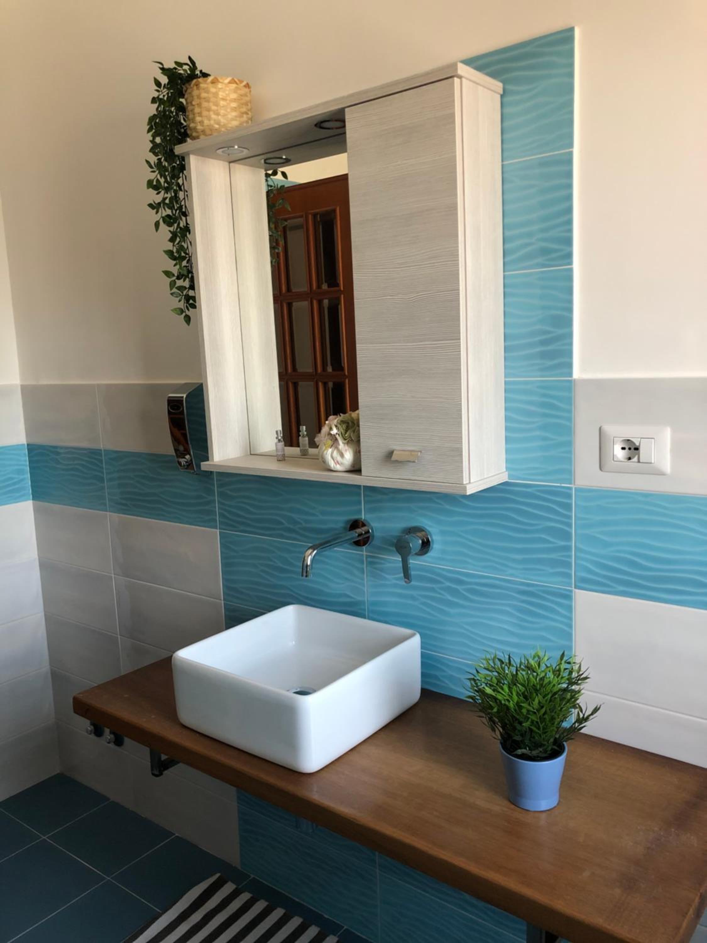 Double Room with Private Bathroom - Photo 7