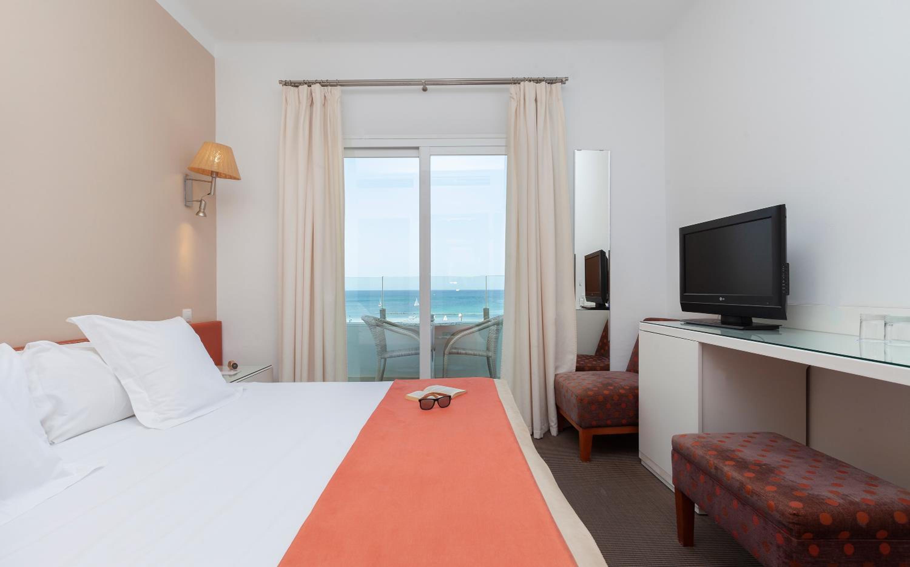 Twin Room with Sea View