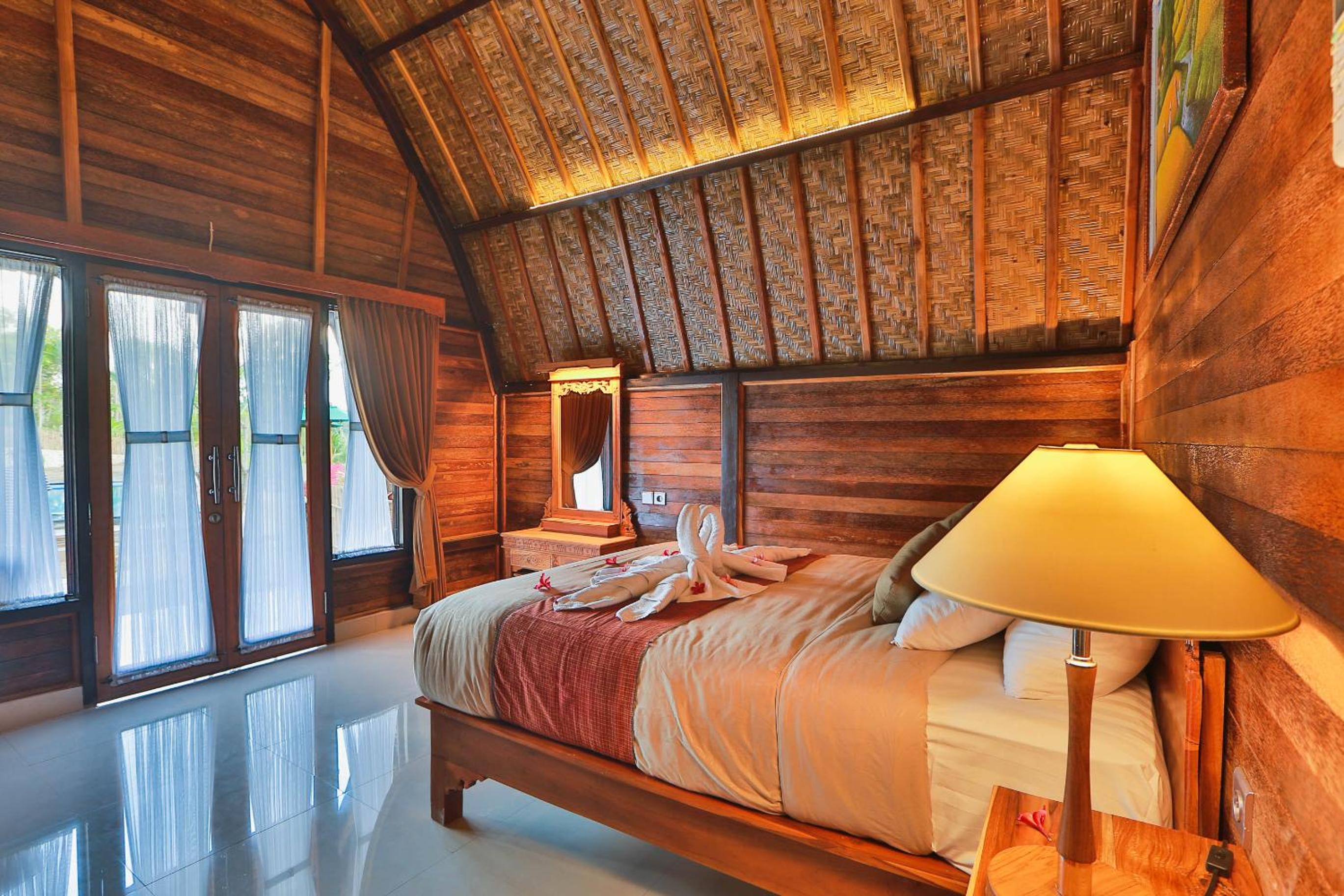 Bungalow with Garden View - Photo 36