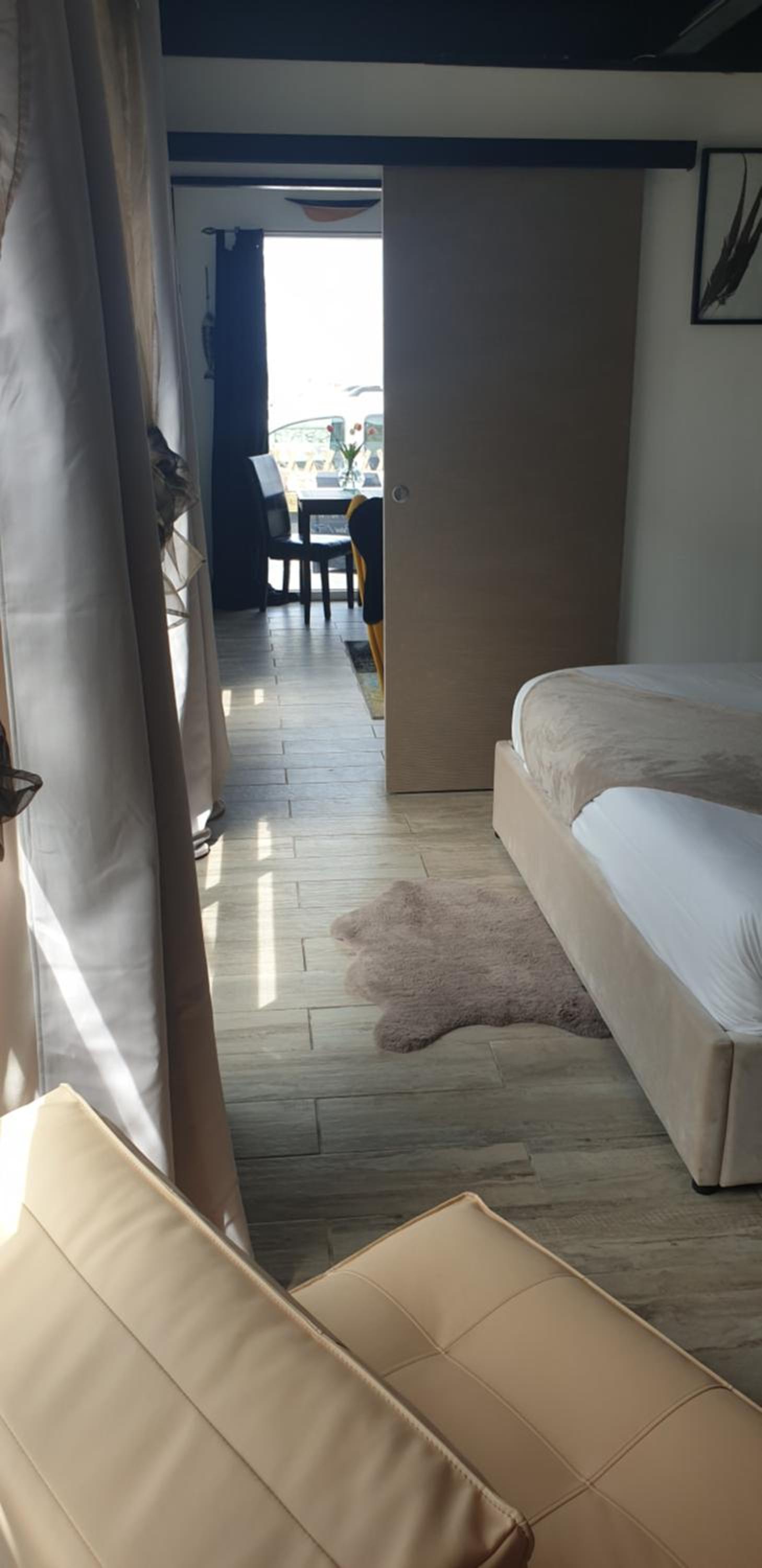Suite with Sea View and Private Hot Tub - Photo 10