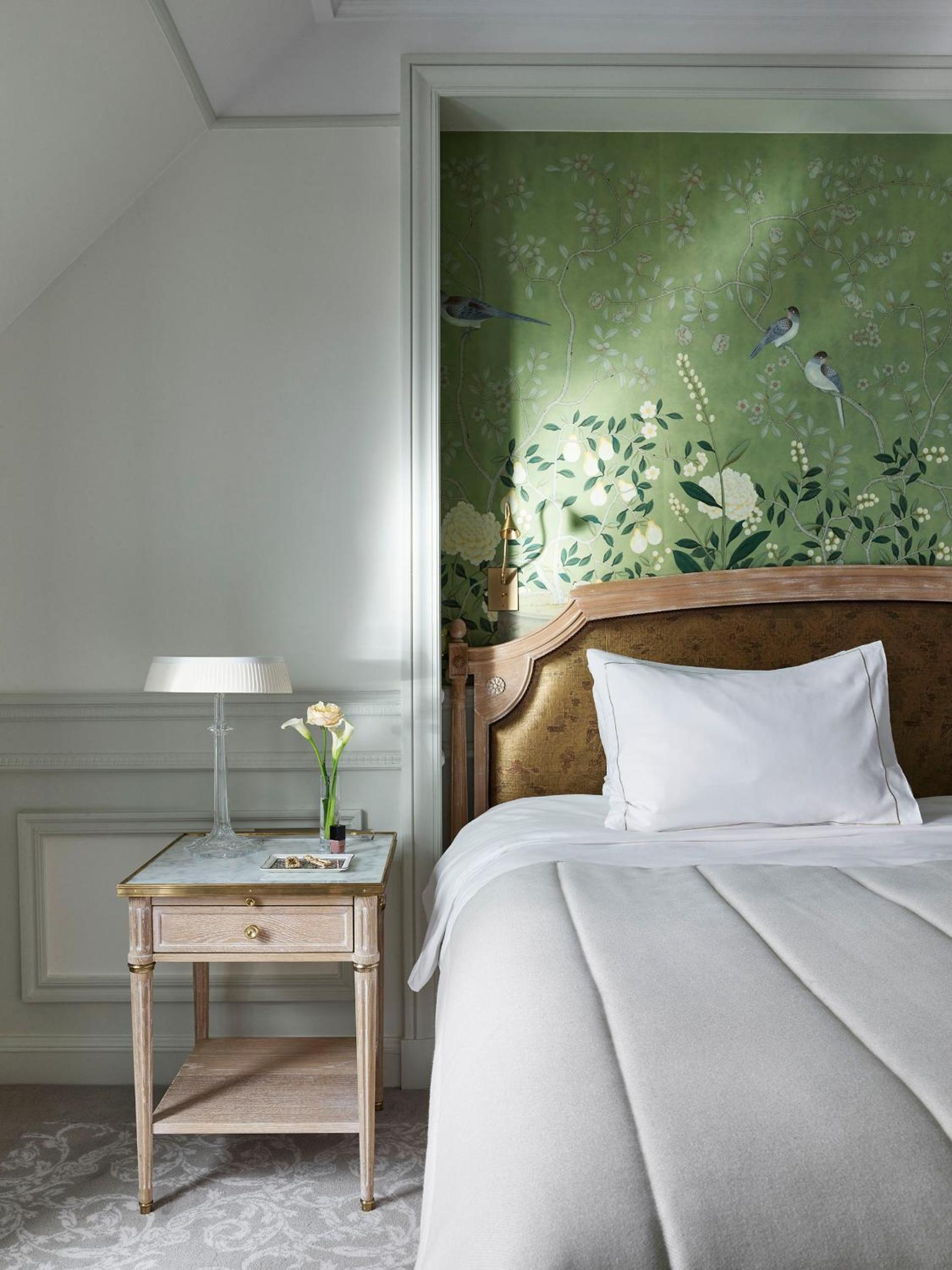 Superior Room, Eiffel view with balcony
