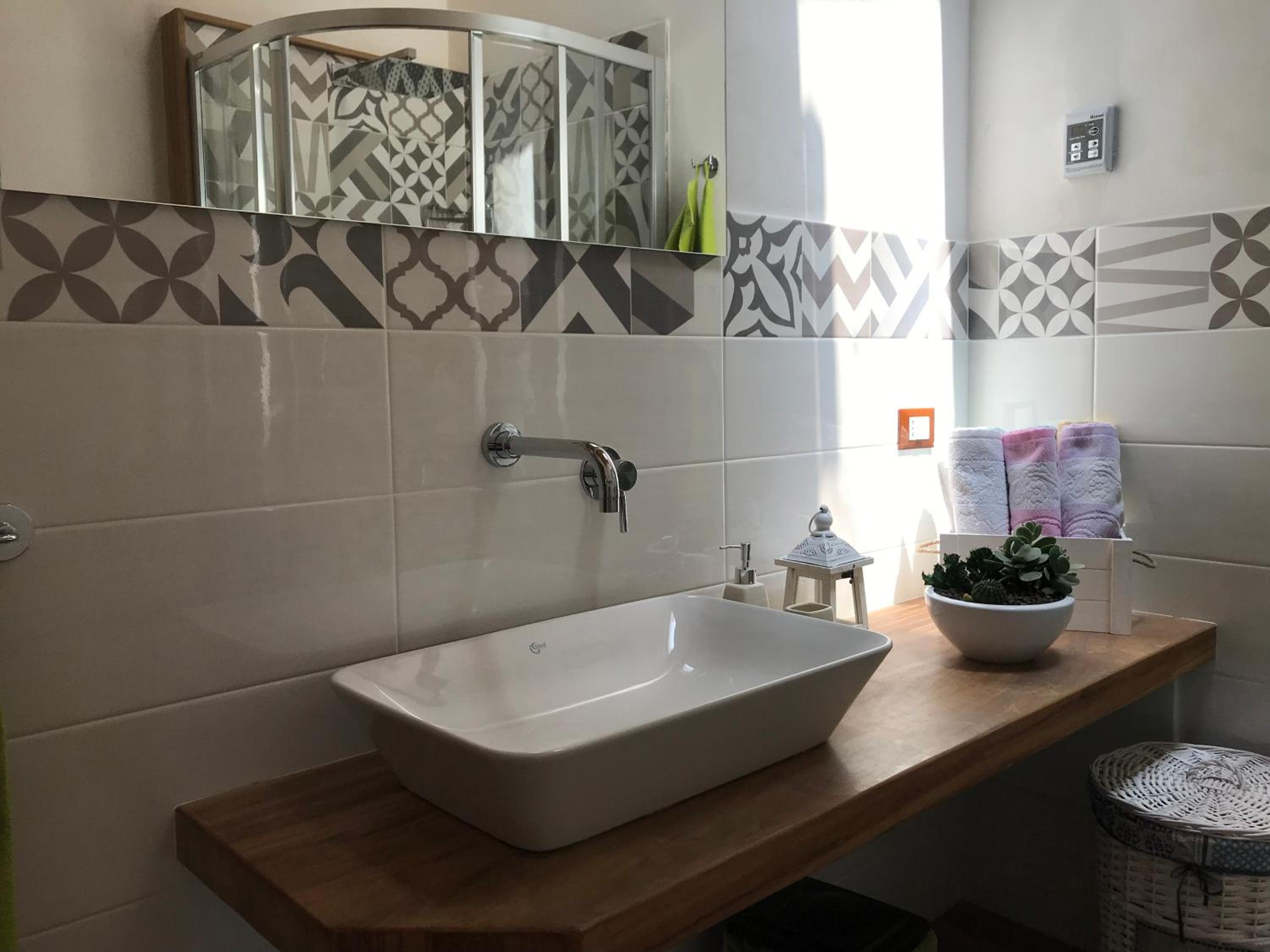 One-Bedroom House - Photo 14