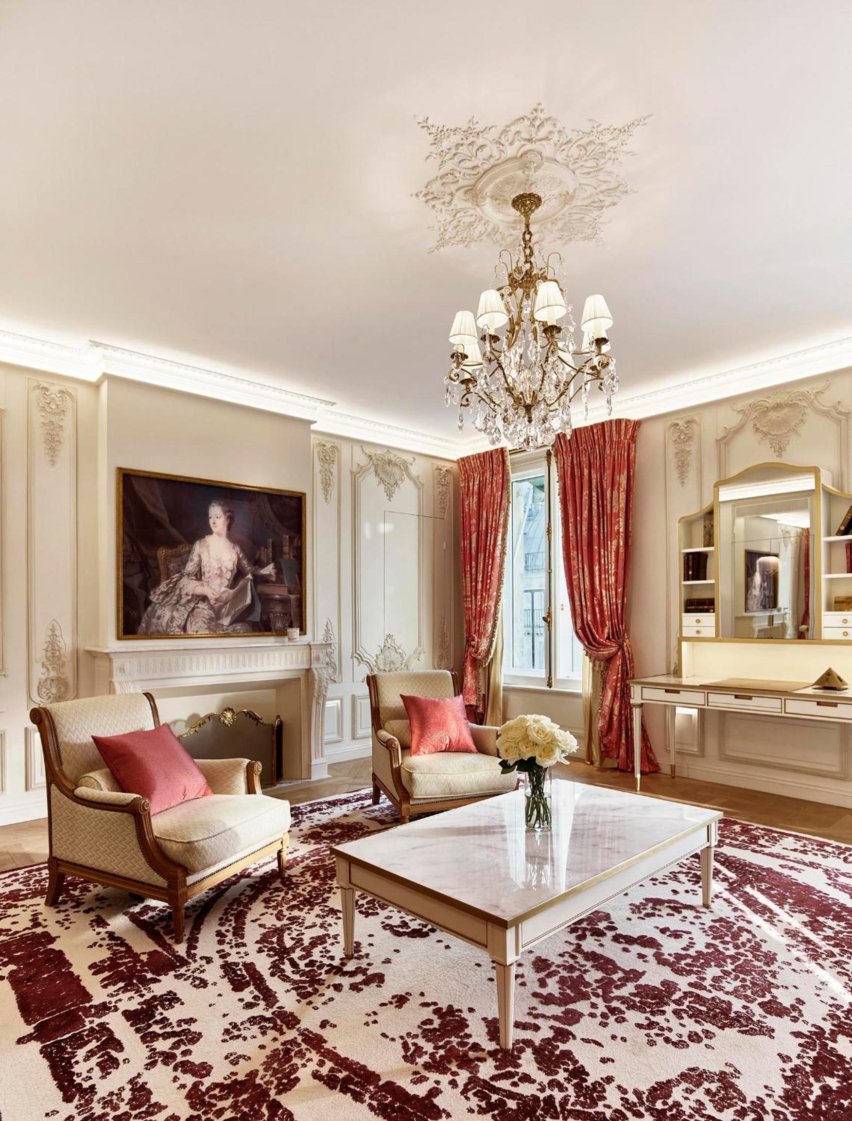 Pompadour Suite photo 1