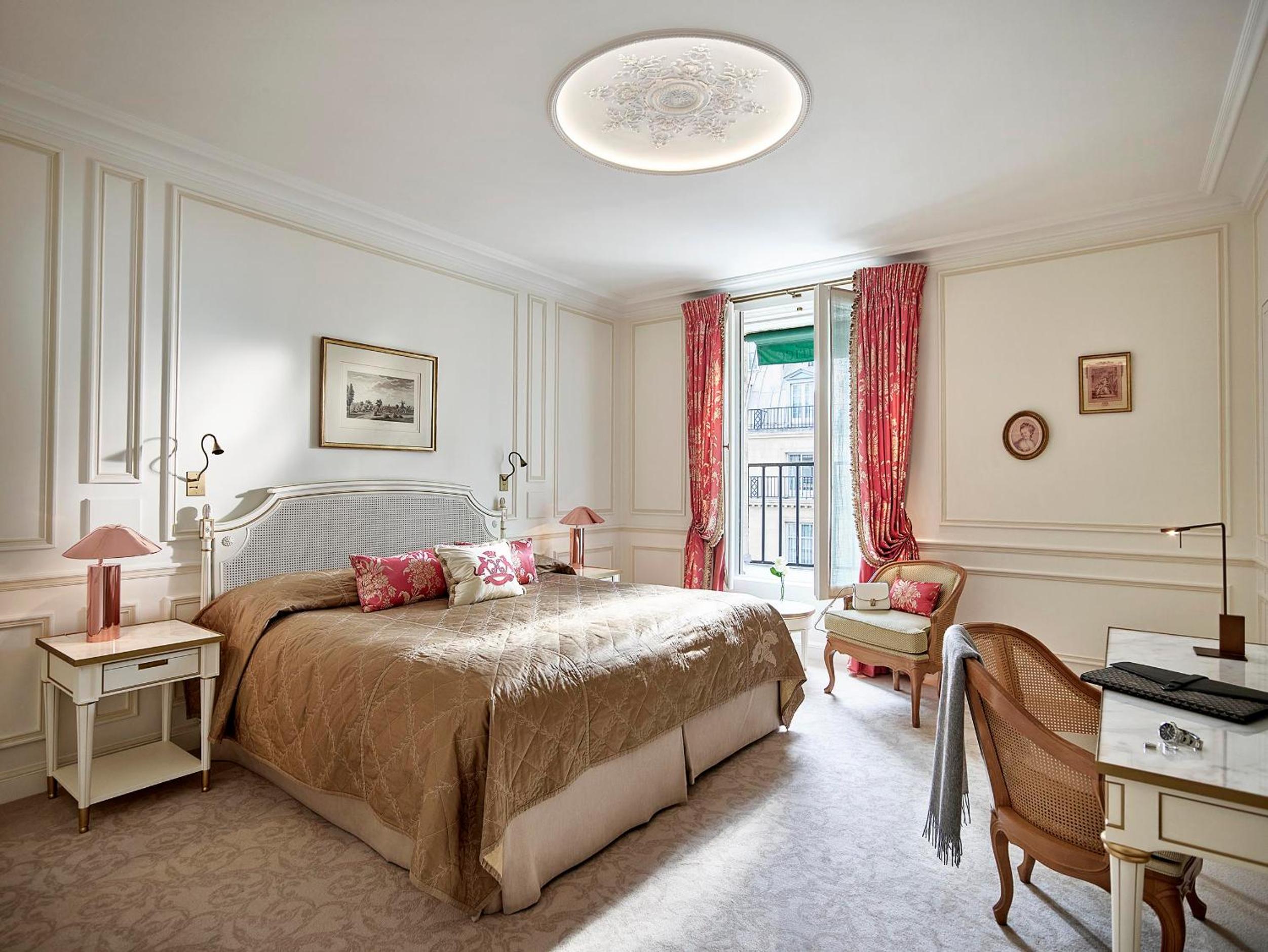 Pompadour Suite photo 3