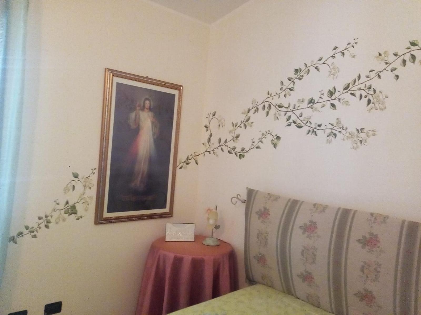 Double Room with Private External Bathroom photo 1