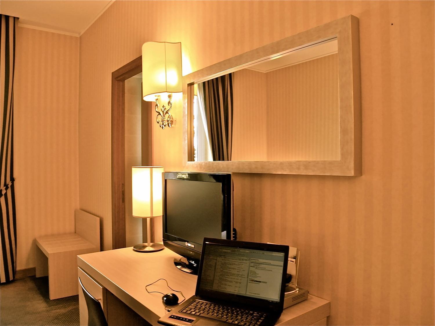 Superior Double or Twin Room photo 3