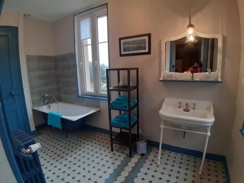 Queen Room with Garden View photo 3