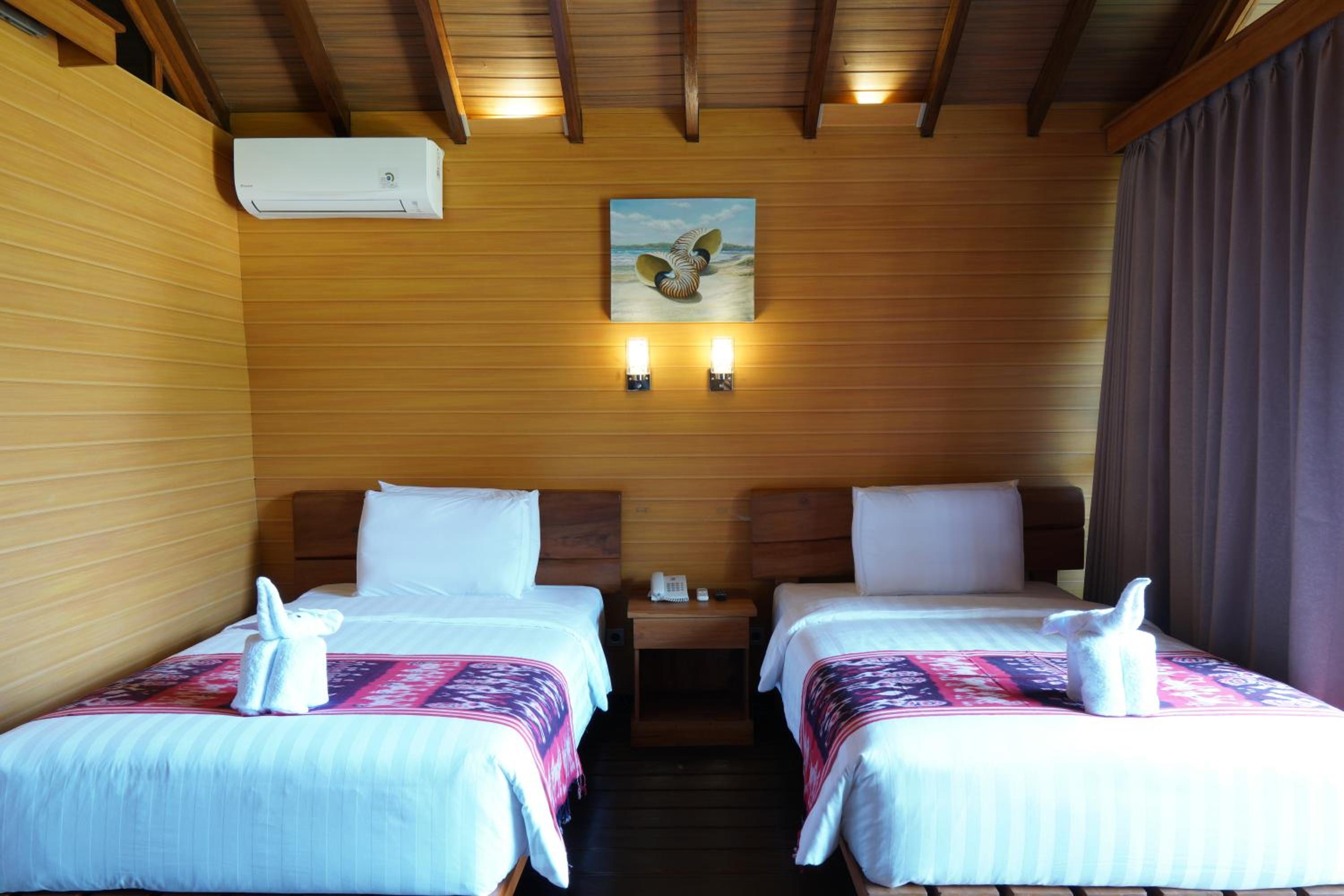 Bungalow Twin with Pool View - Photo 2