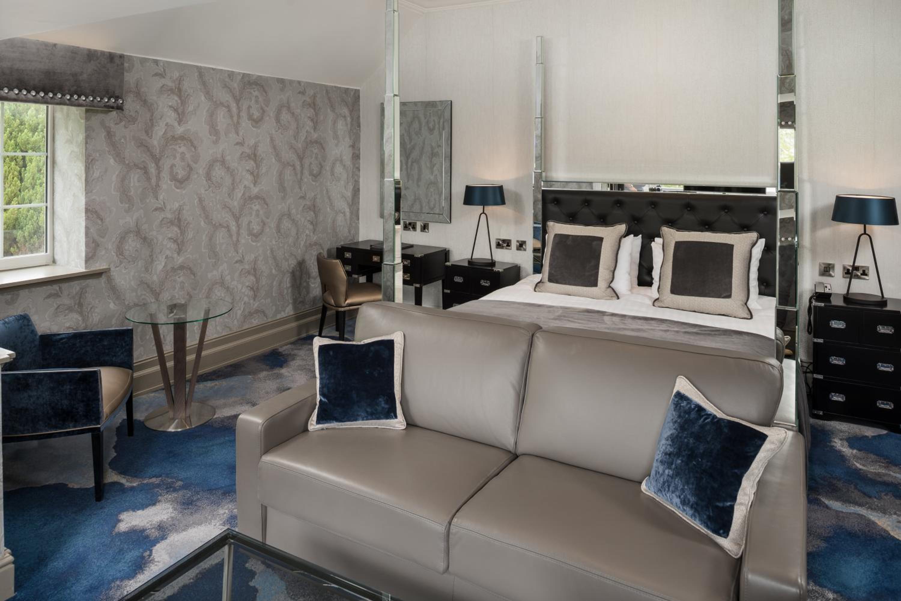 Deluxe Suite photo 3