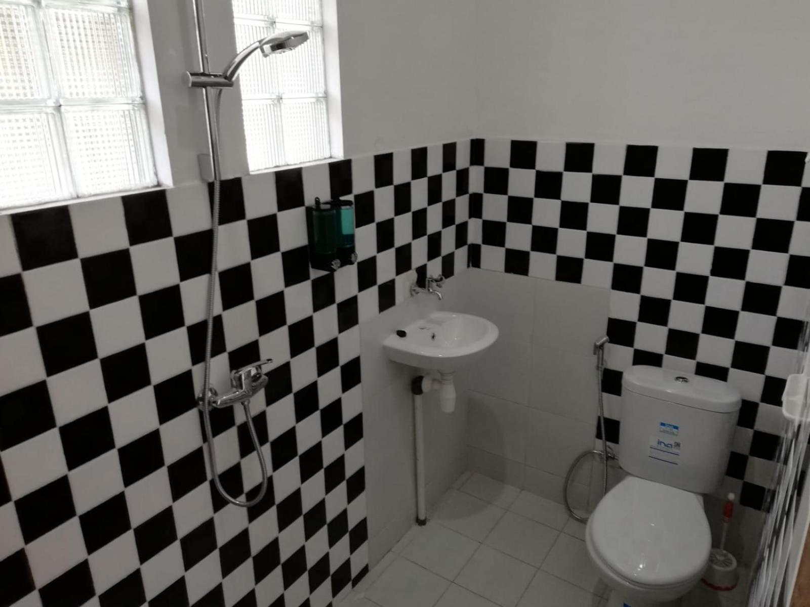 Standard Double Room - Photo 2