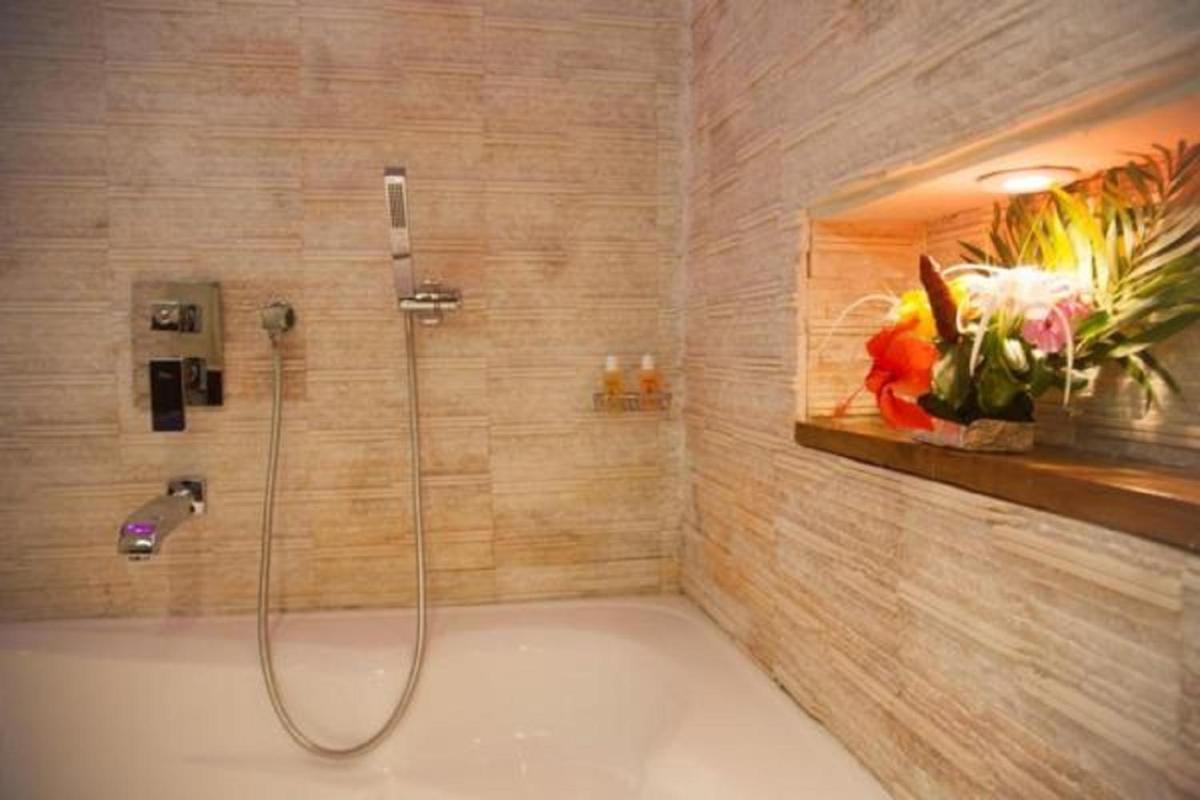 Jacuzzi