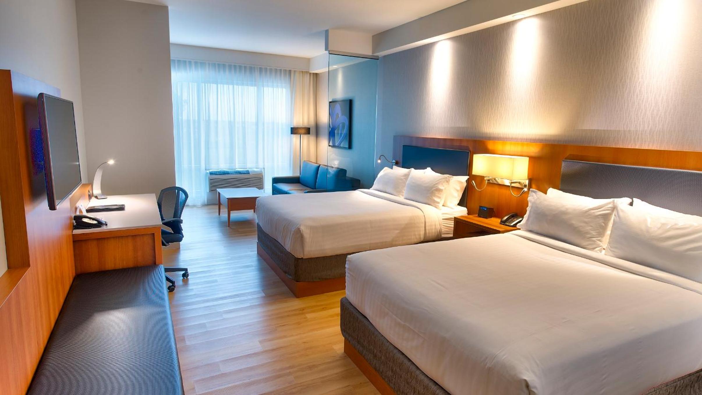 Specialty Room photo 2