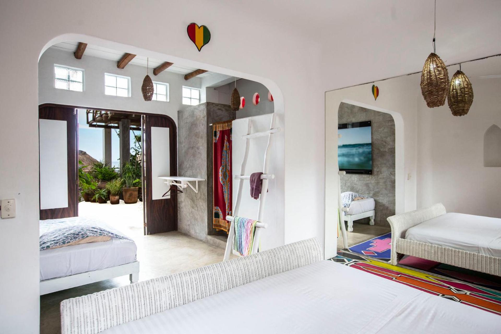Twin Room - Photo 15