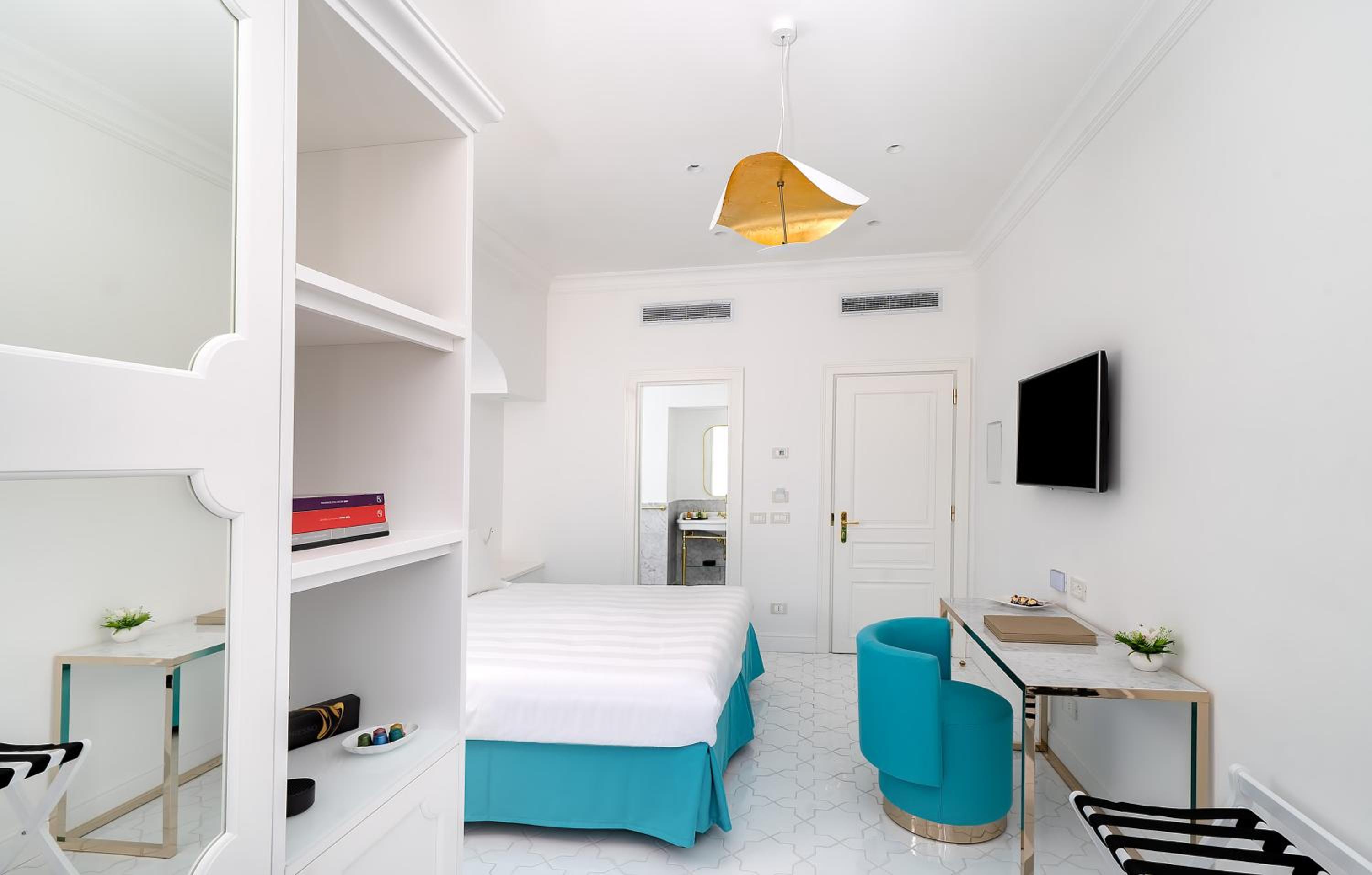 Deluxe Double or Twin Room with Spa Bath photo 3