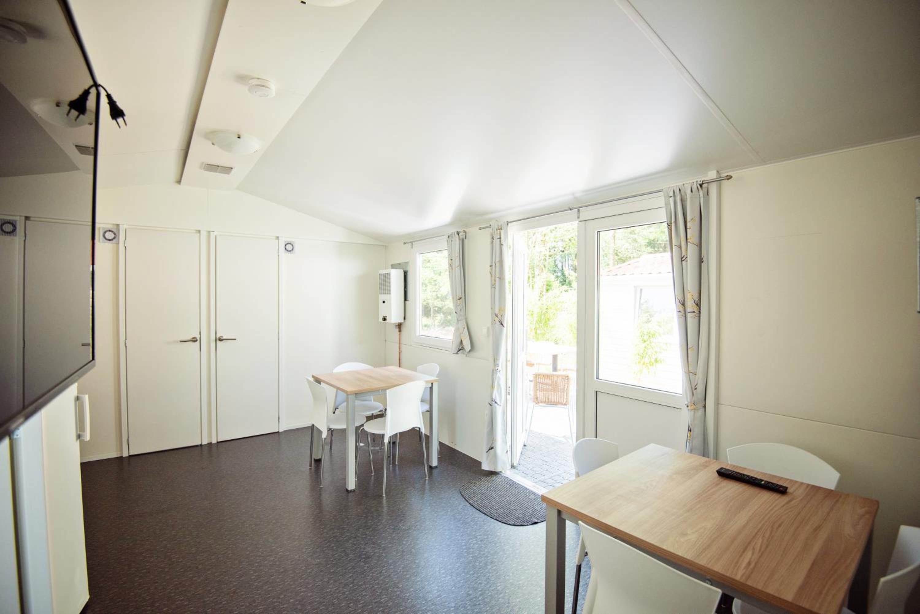 Bungalow photo 1