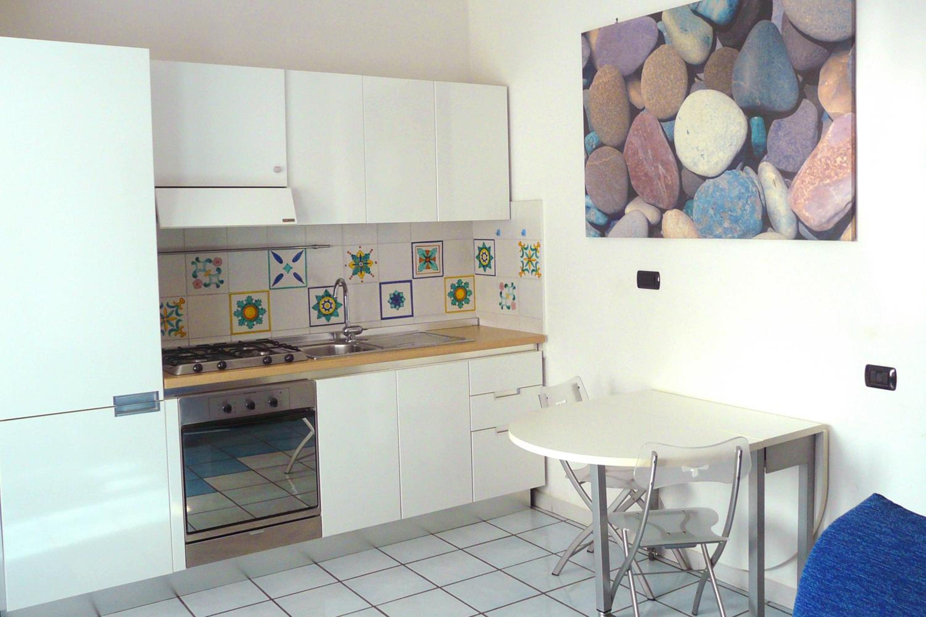 One-Bedroom Apartment photo 2
