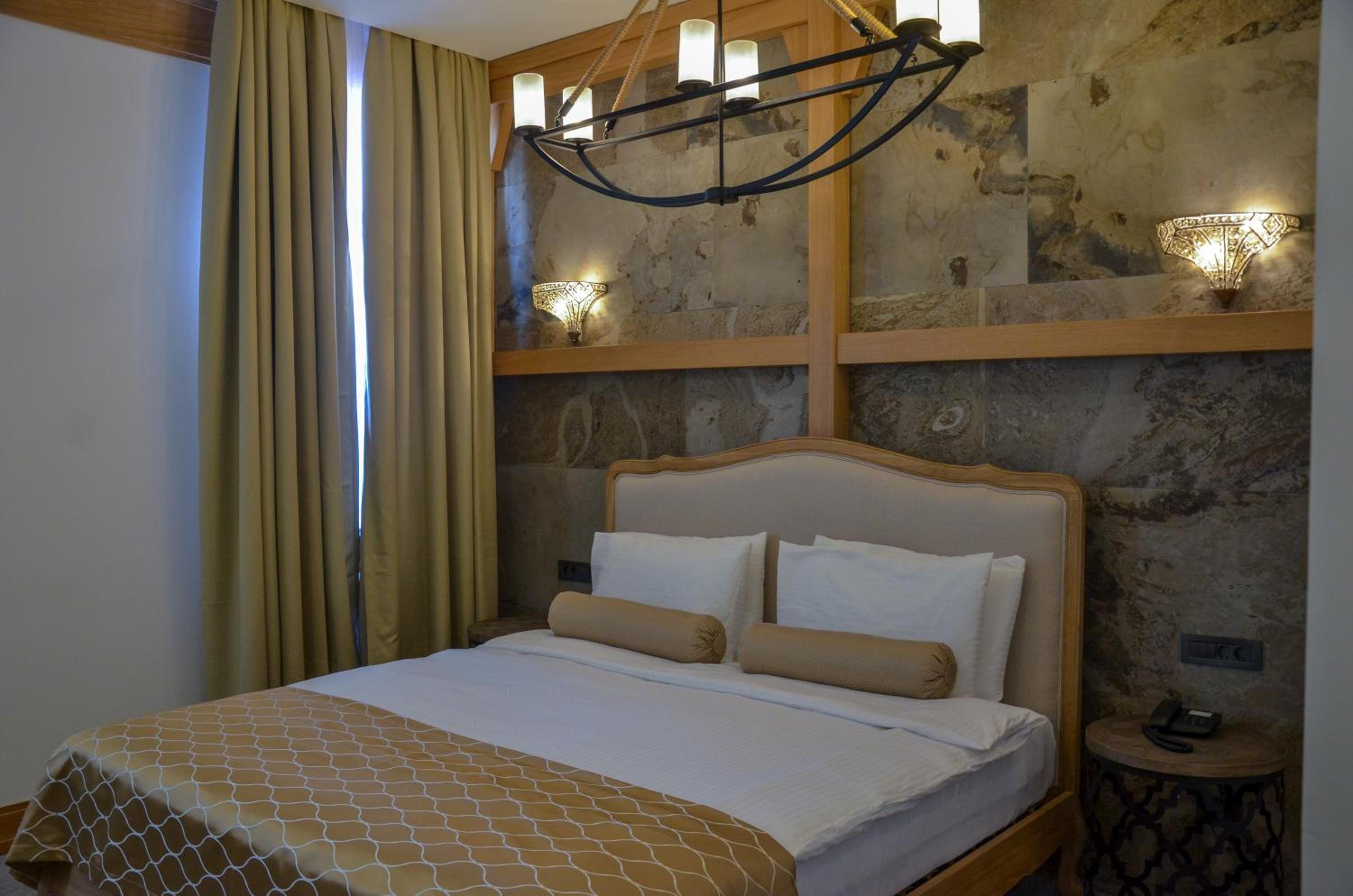 Economy Double Room - Photo 3