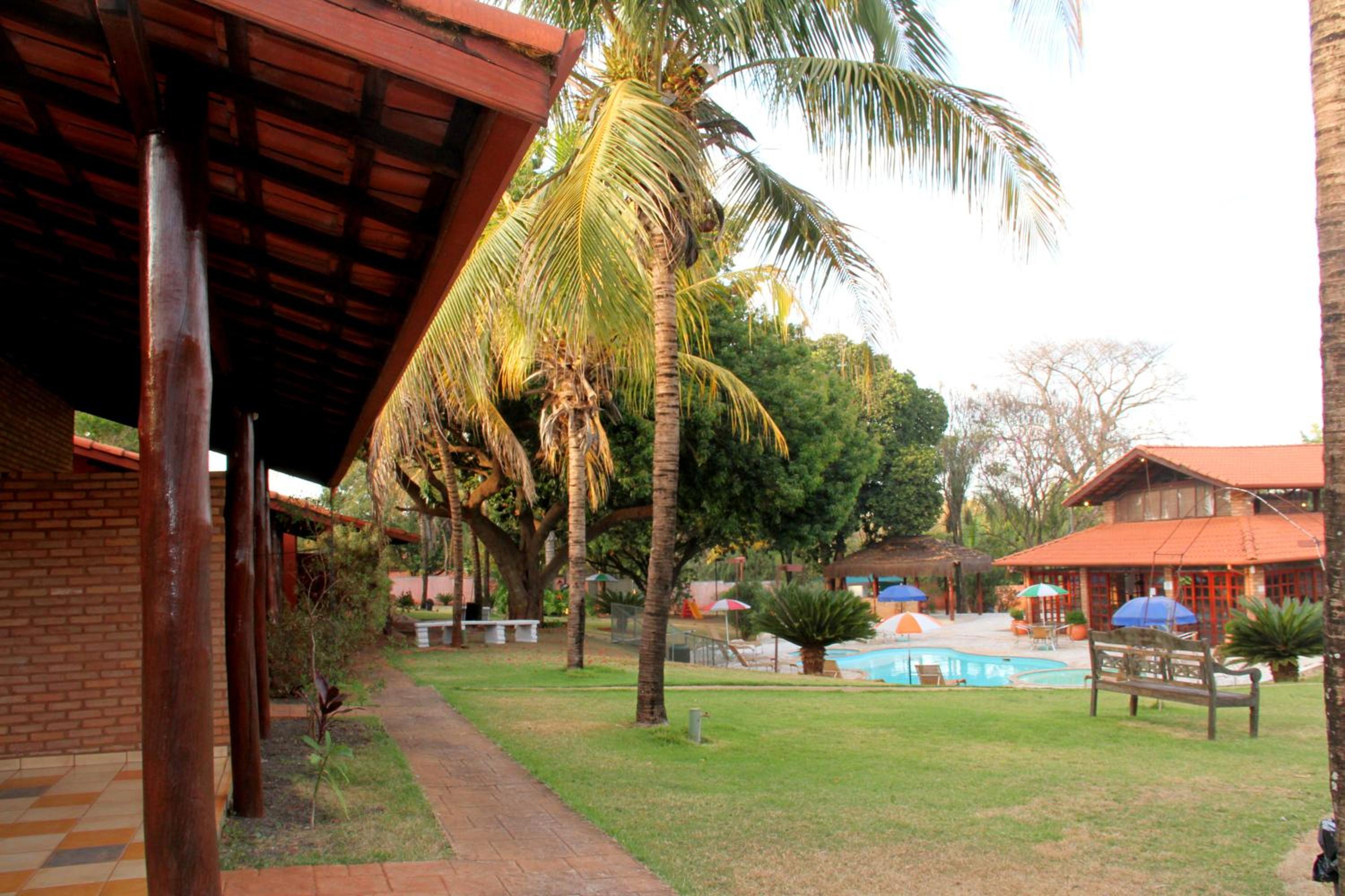 Double Room with Pool View - Photo 2