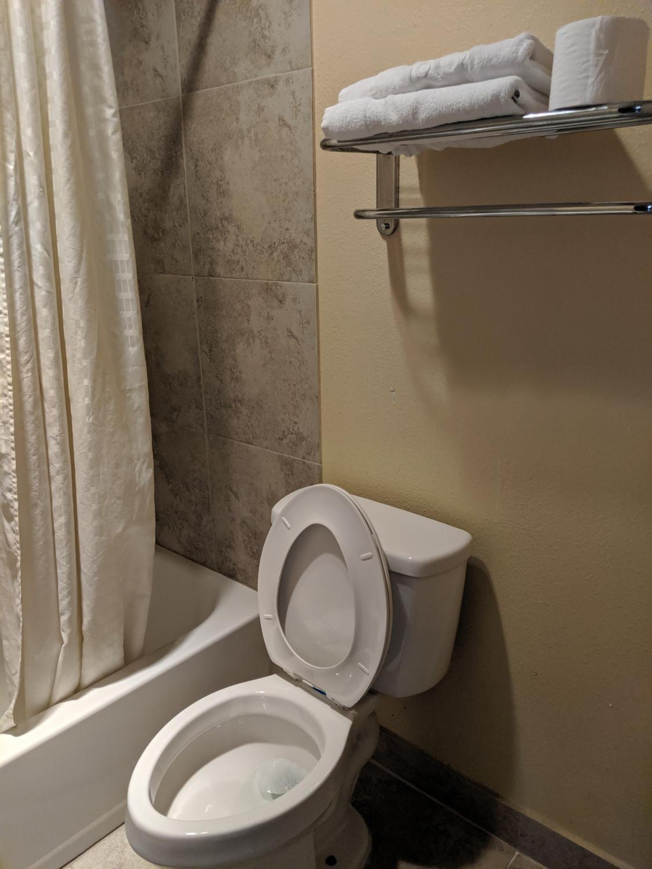 Budget Double Room photo 3