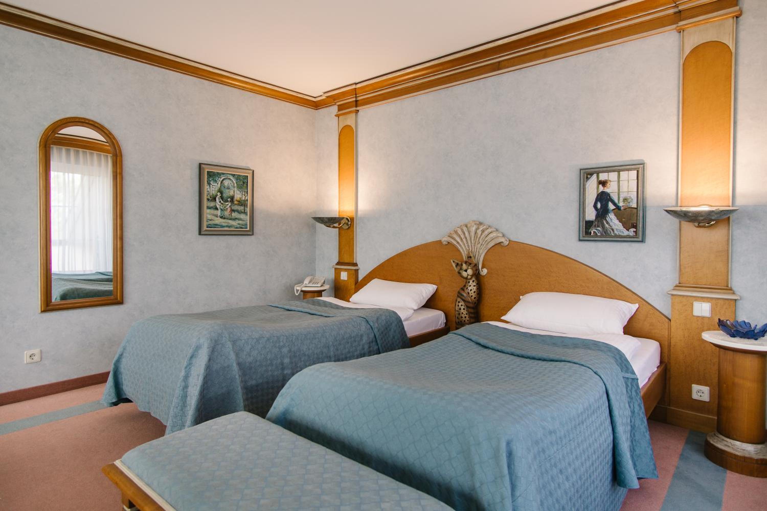 Single Room Elegance photo 1