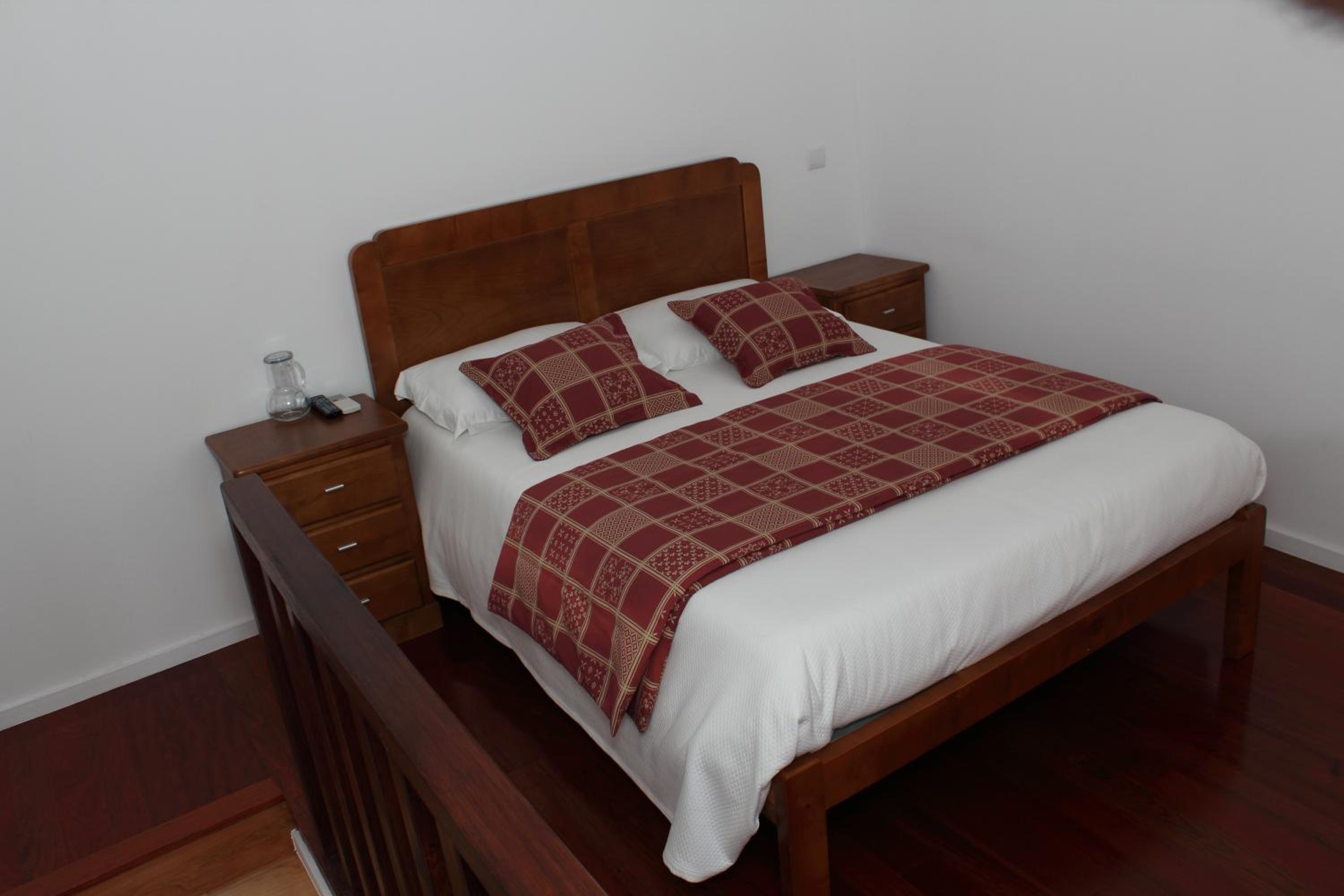 Double or Twin Room - Photo 8