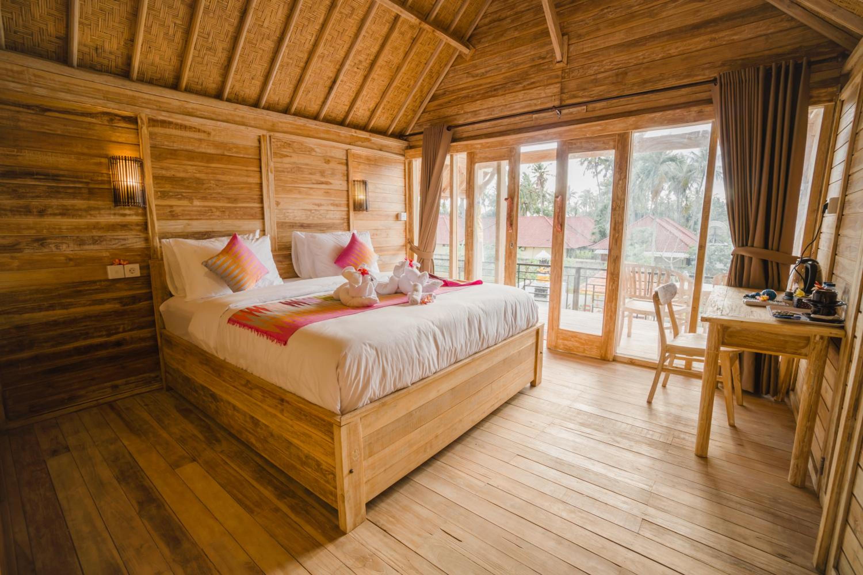 Double Room with Balcony - Photo 4