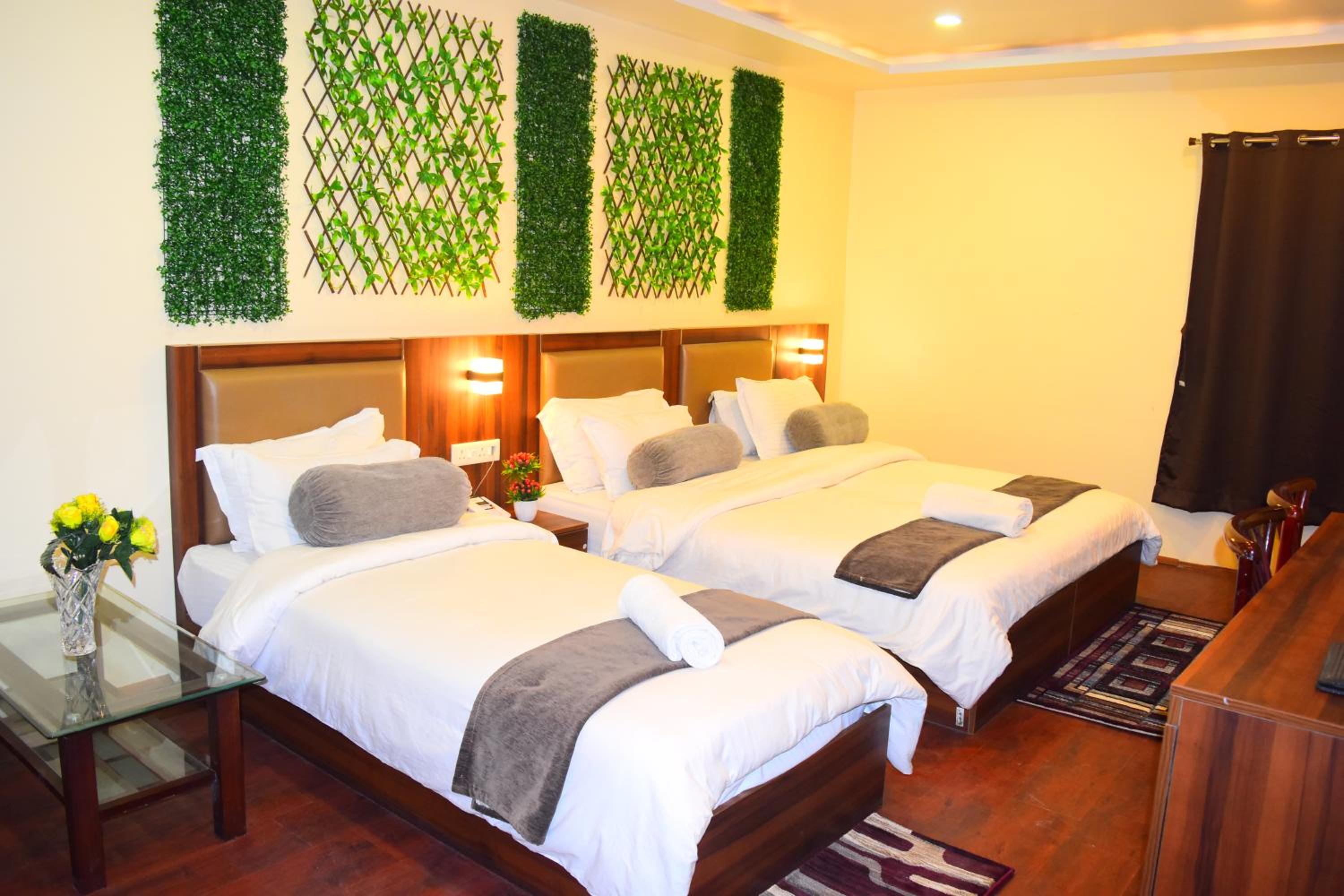 Deluxe Family Room - Photo 4