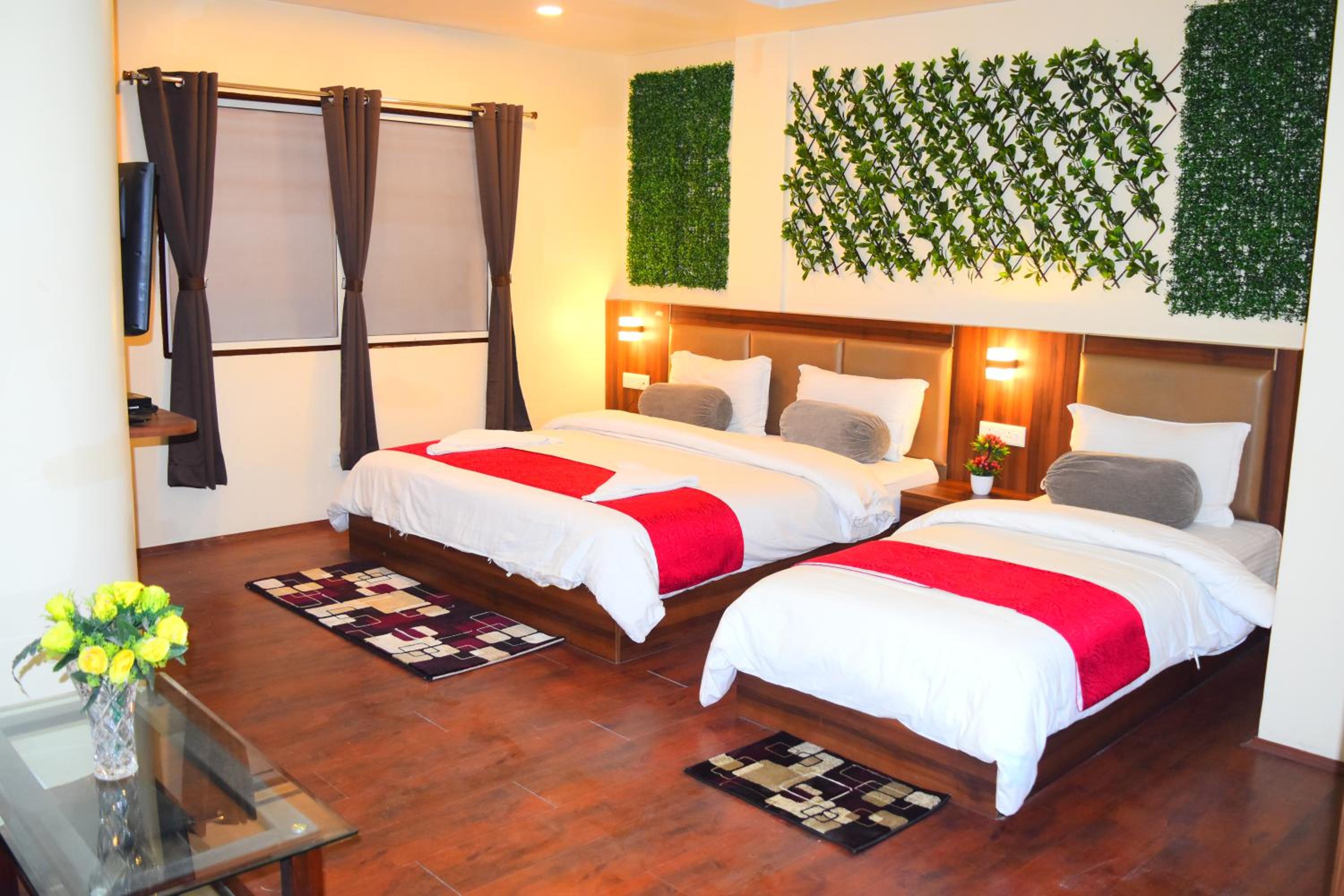 Deluxe Family Room - Photo 5