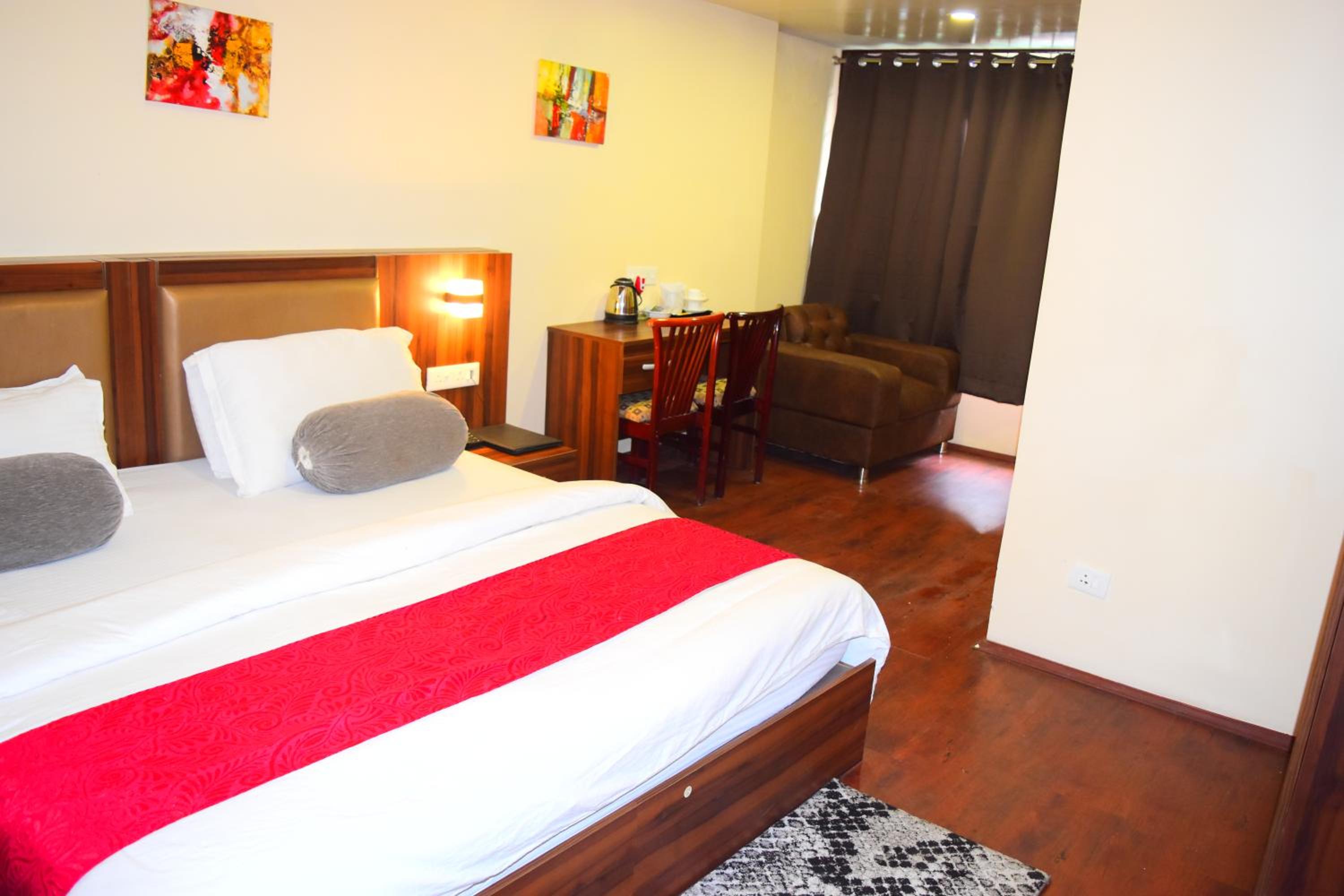 Super Deluxe Room - Photo 5