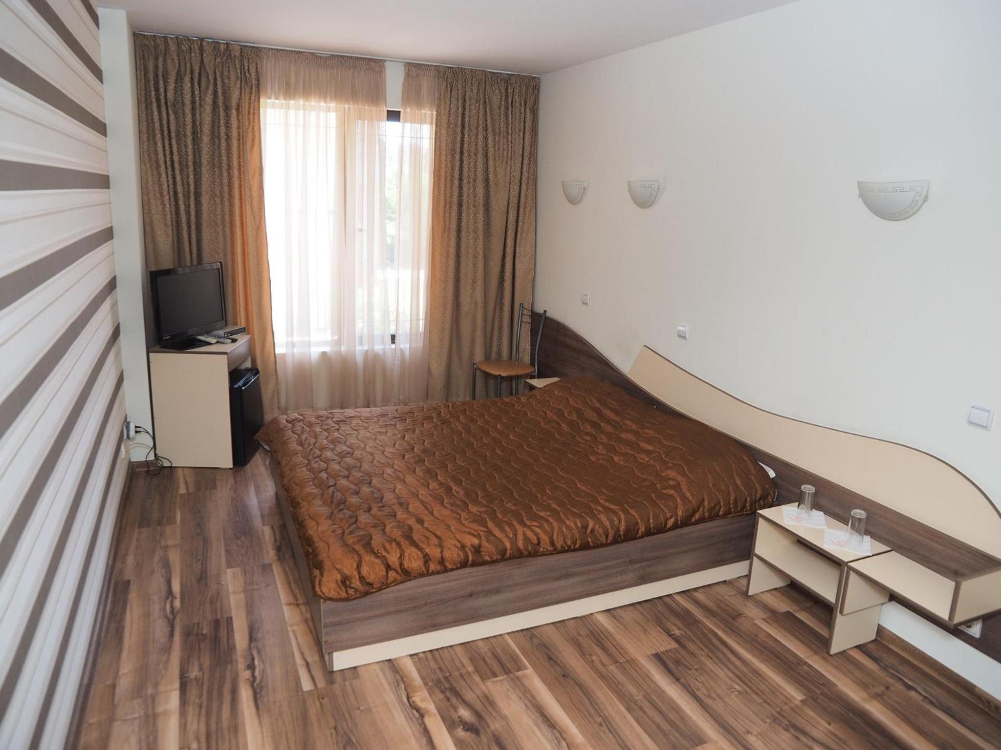 Standard King Room photo 1