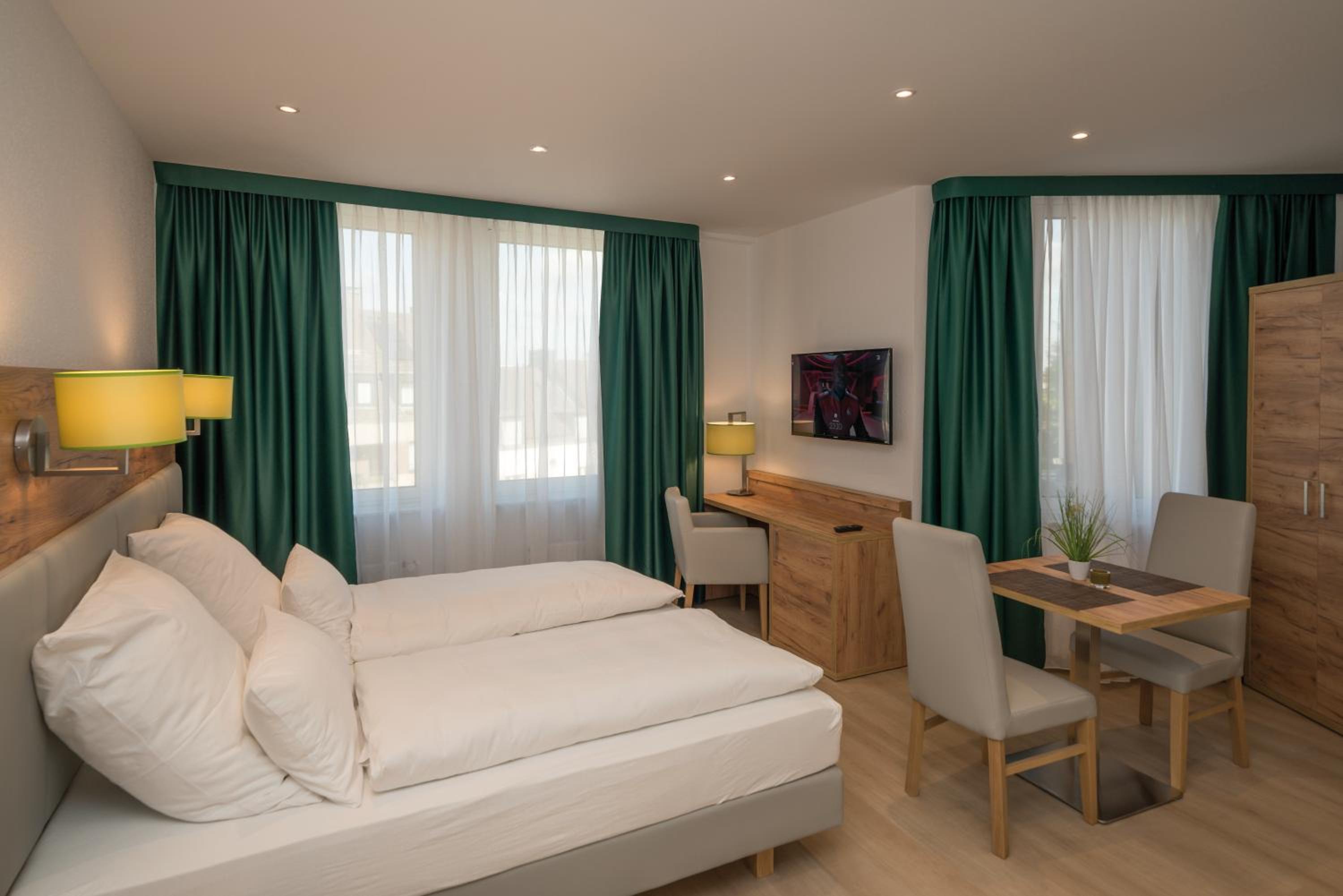 Deluxe Apartment