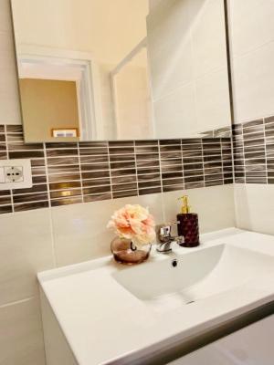 Triple Room with Private Bathroom photo 2