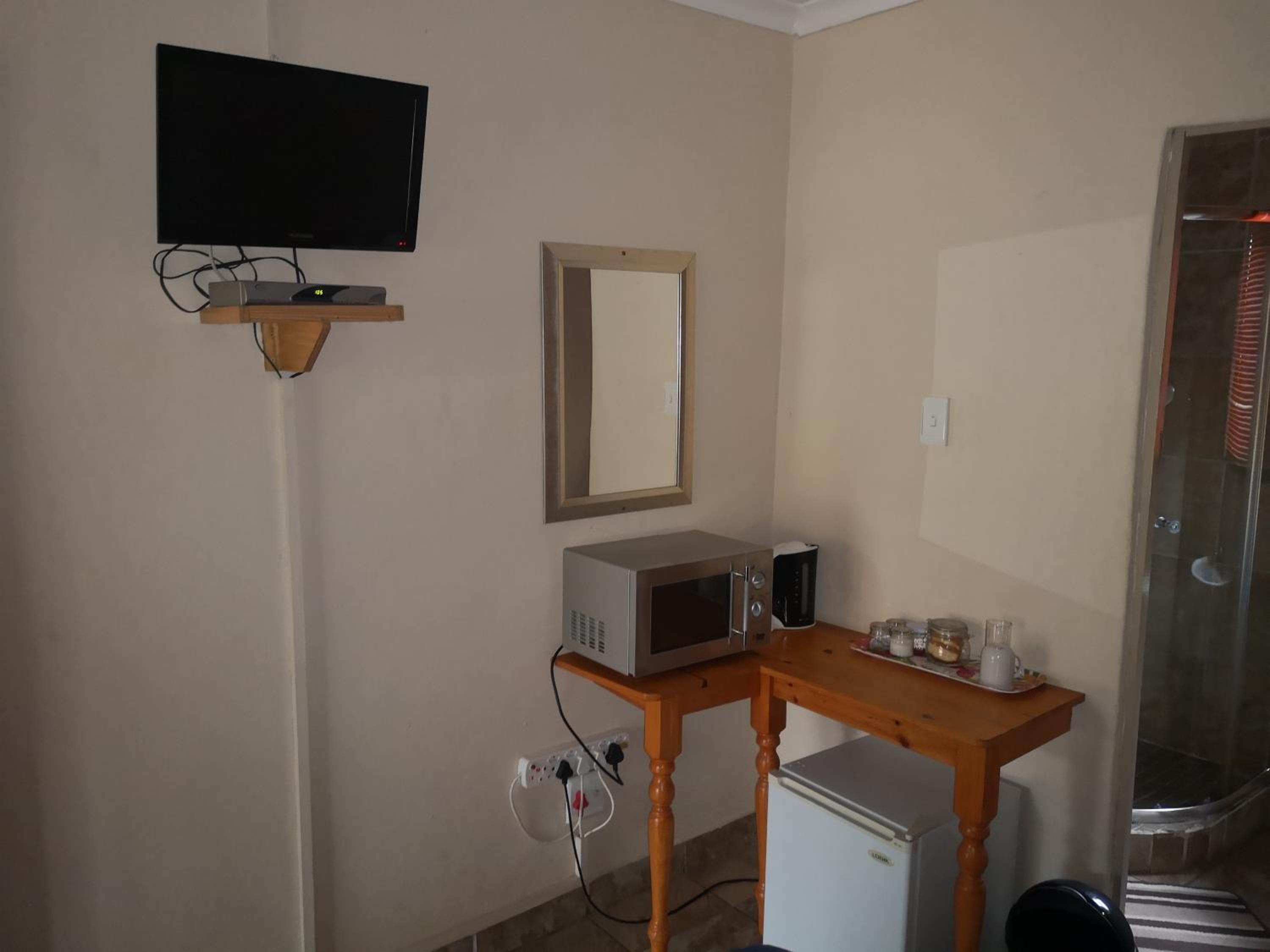 Single Room photo 1