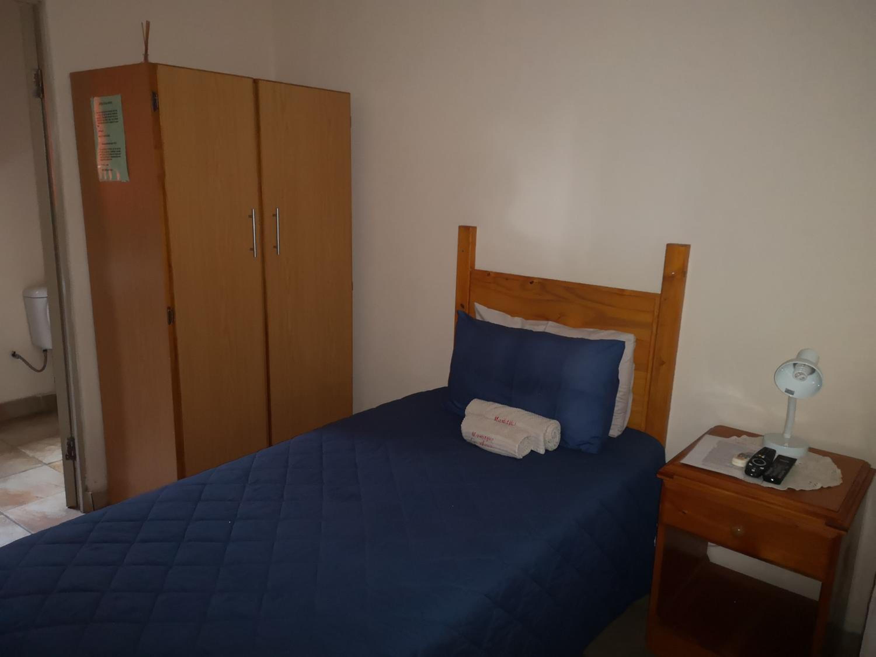 Single Room photo 2