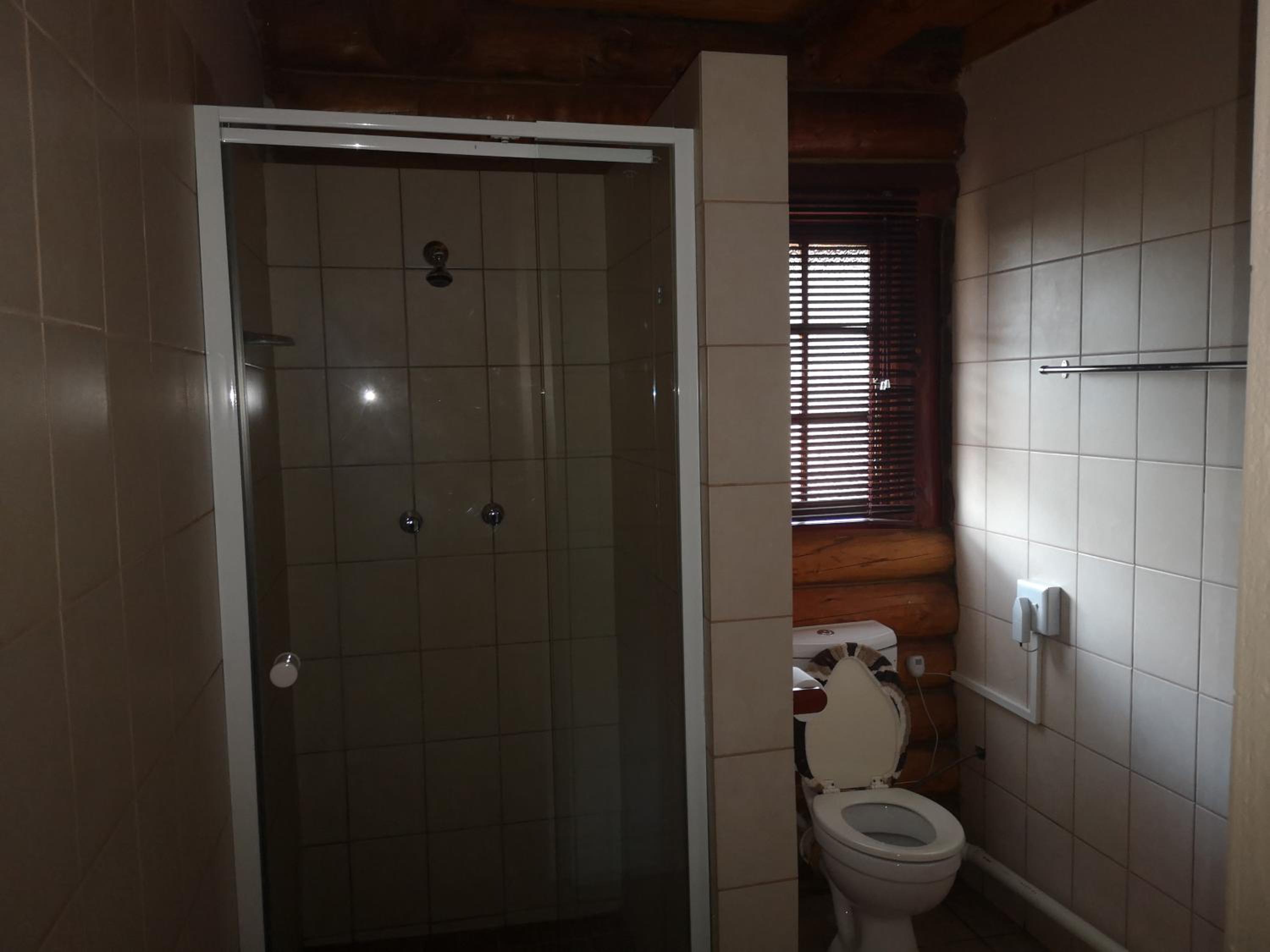 Standard Double Room - Photo 7