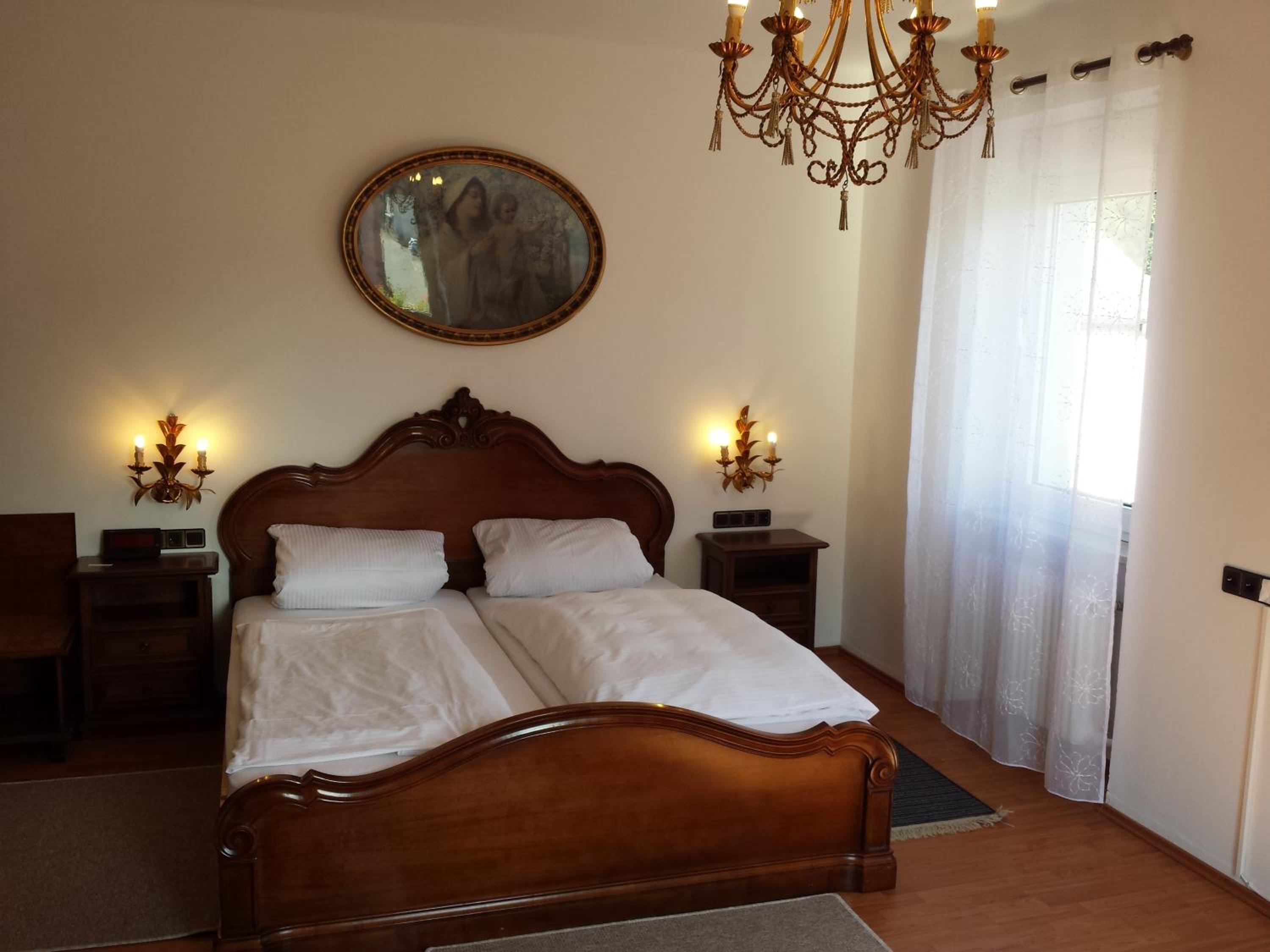 Double Room - Photo 3