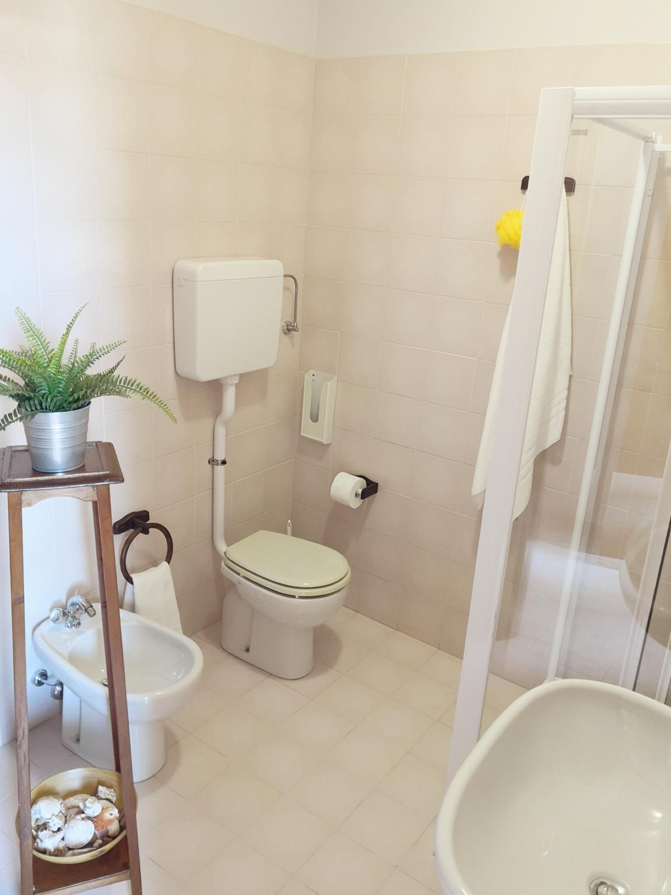 Triple Room With Private Bathroom photo 2
