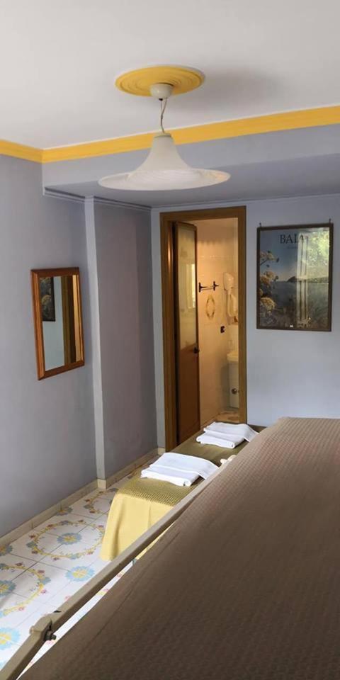 Double Room - Photo 5