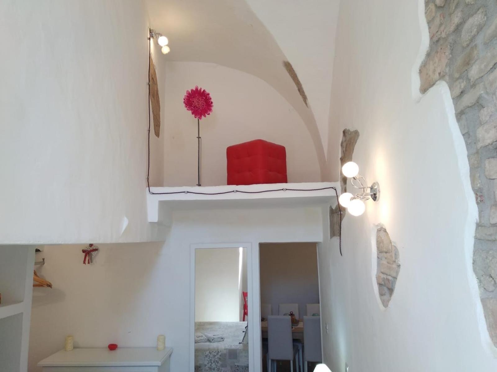 Two-Bedroom Apartment - Photo 5