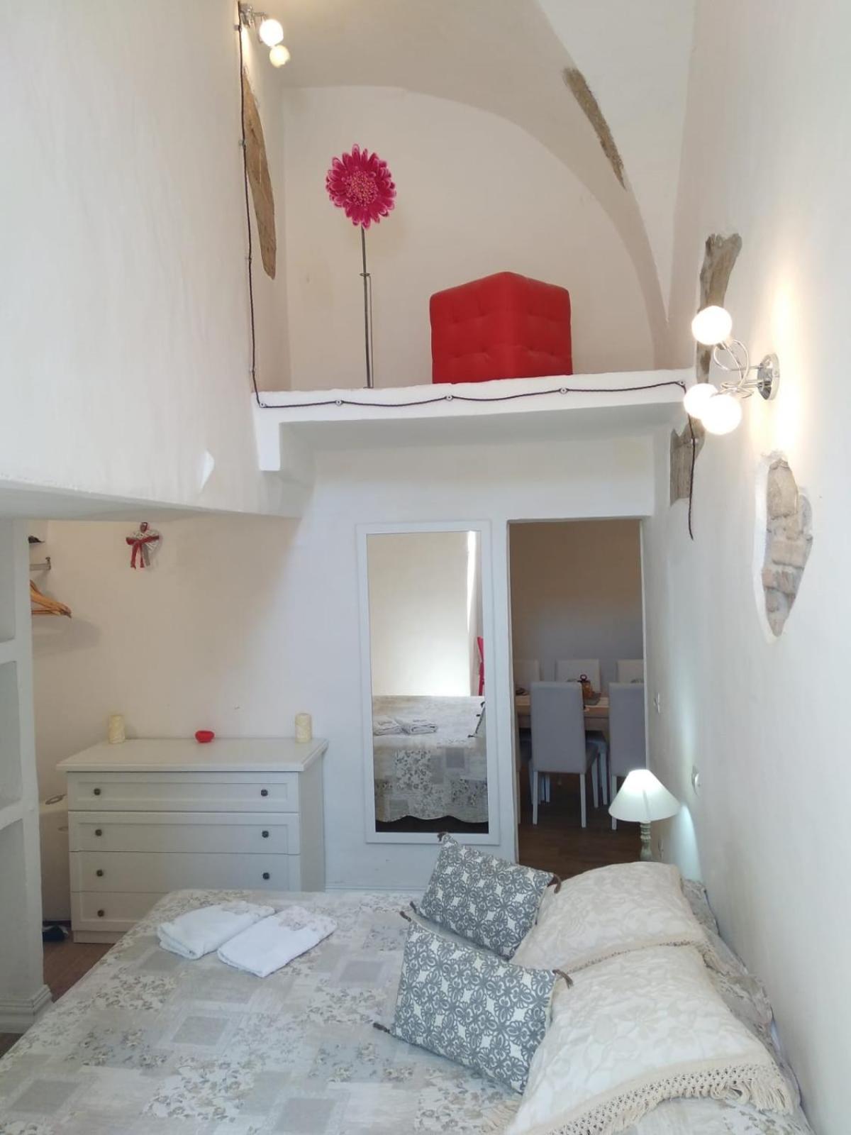 Two-Bedroom Apartment - Photo 6