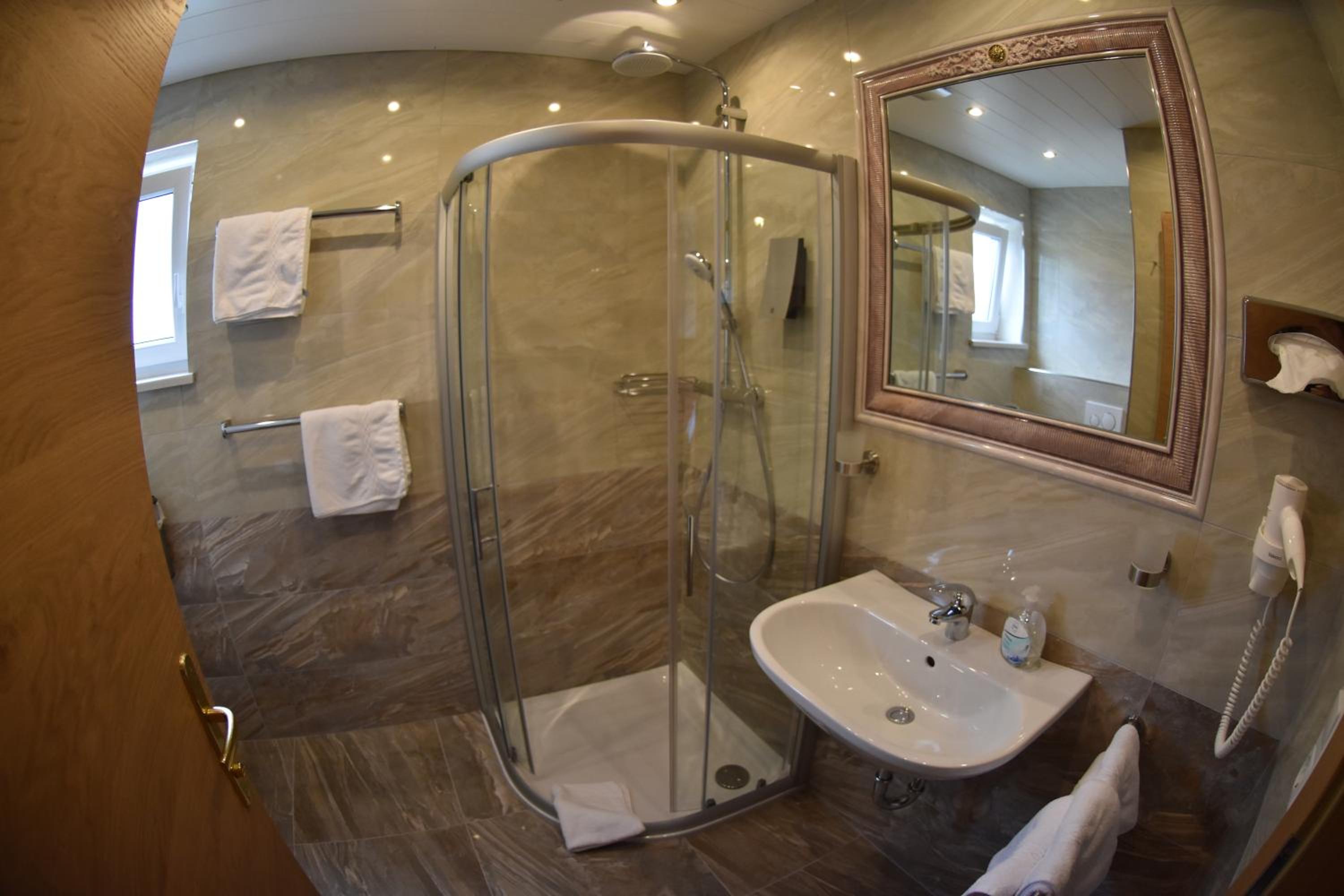 Double Room with Balcony photo 3