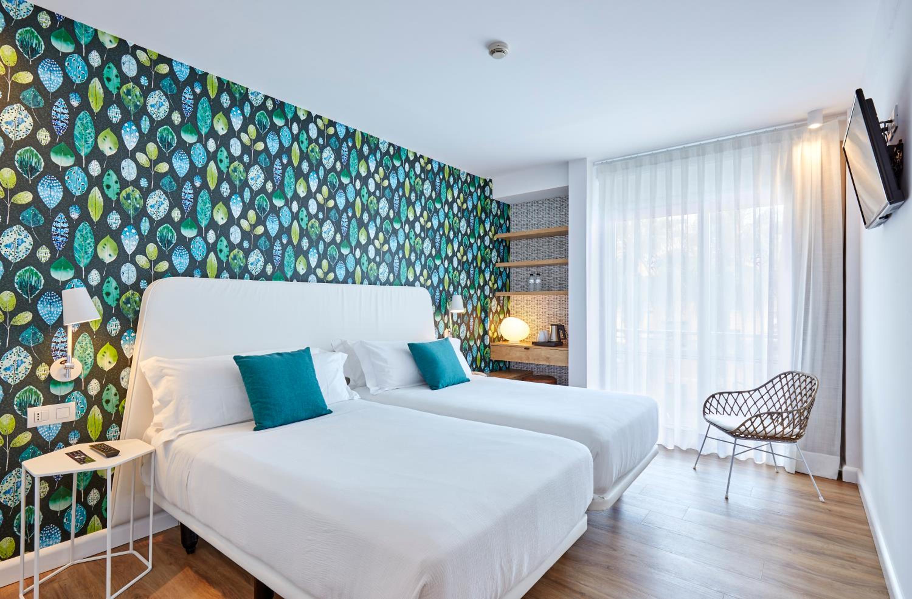 Habitación Doble o Twin Superior con Vista a la Piscina