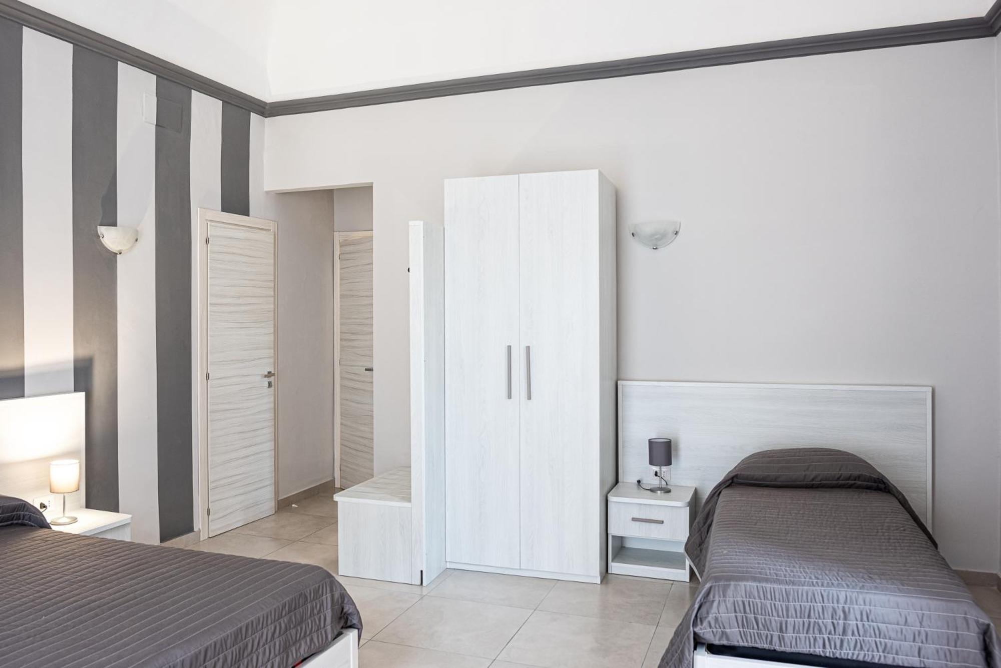 Triple Room - Photo 6