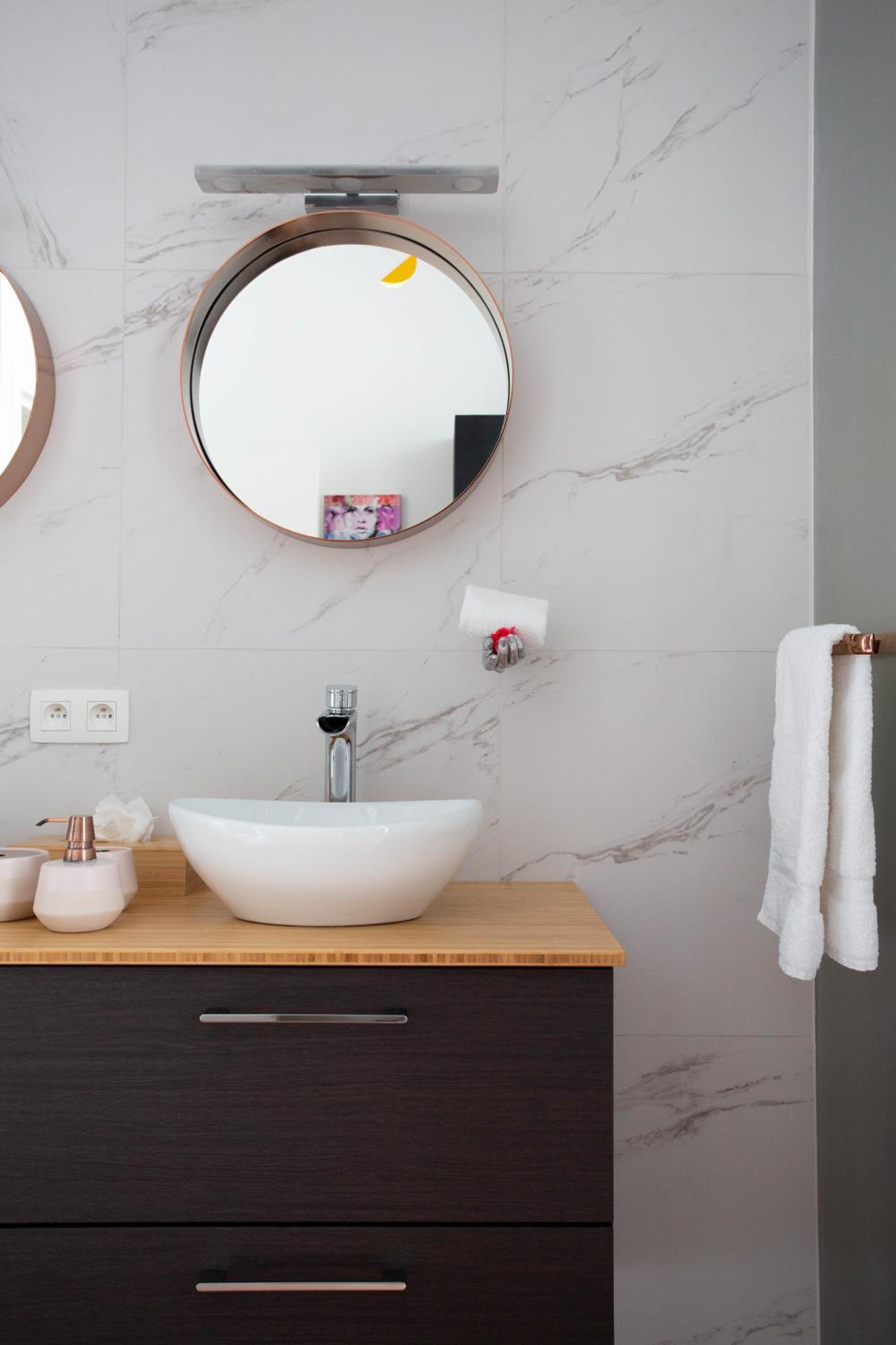 Double Room with Private Bathroom - Photo 7