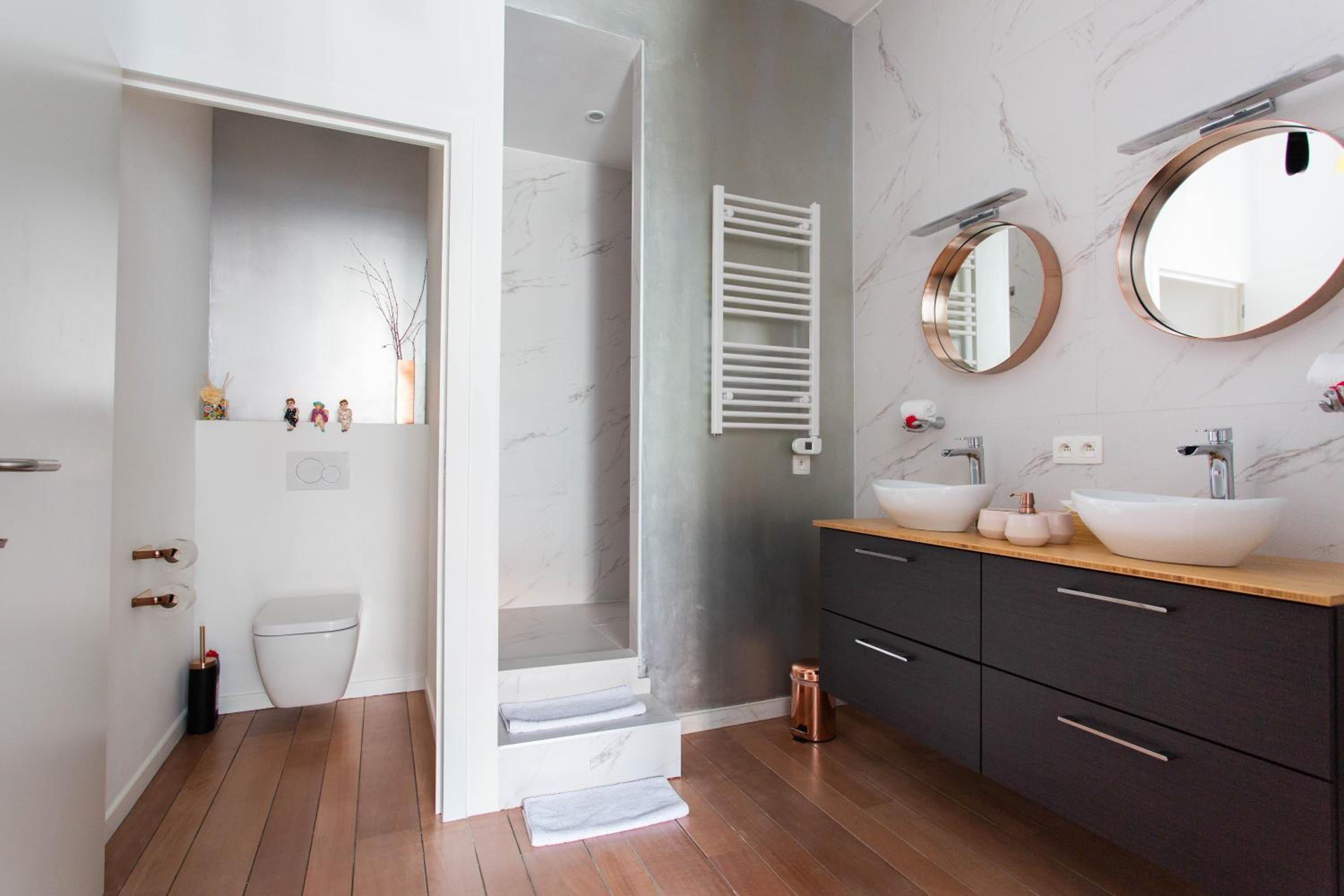 Double Room with Private Bathroom - Photo 41