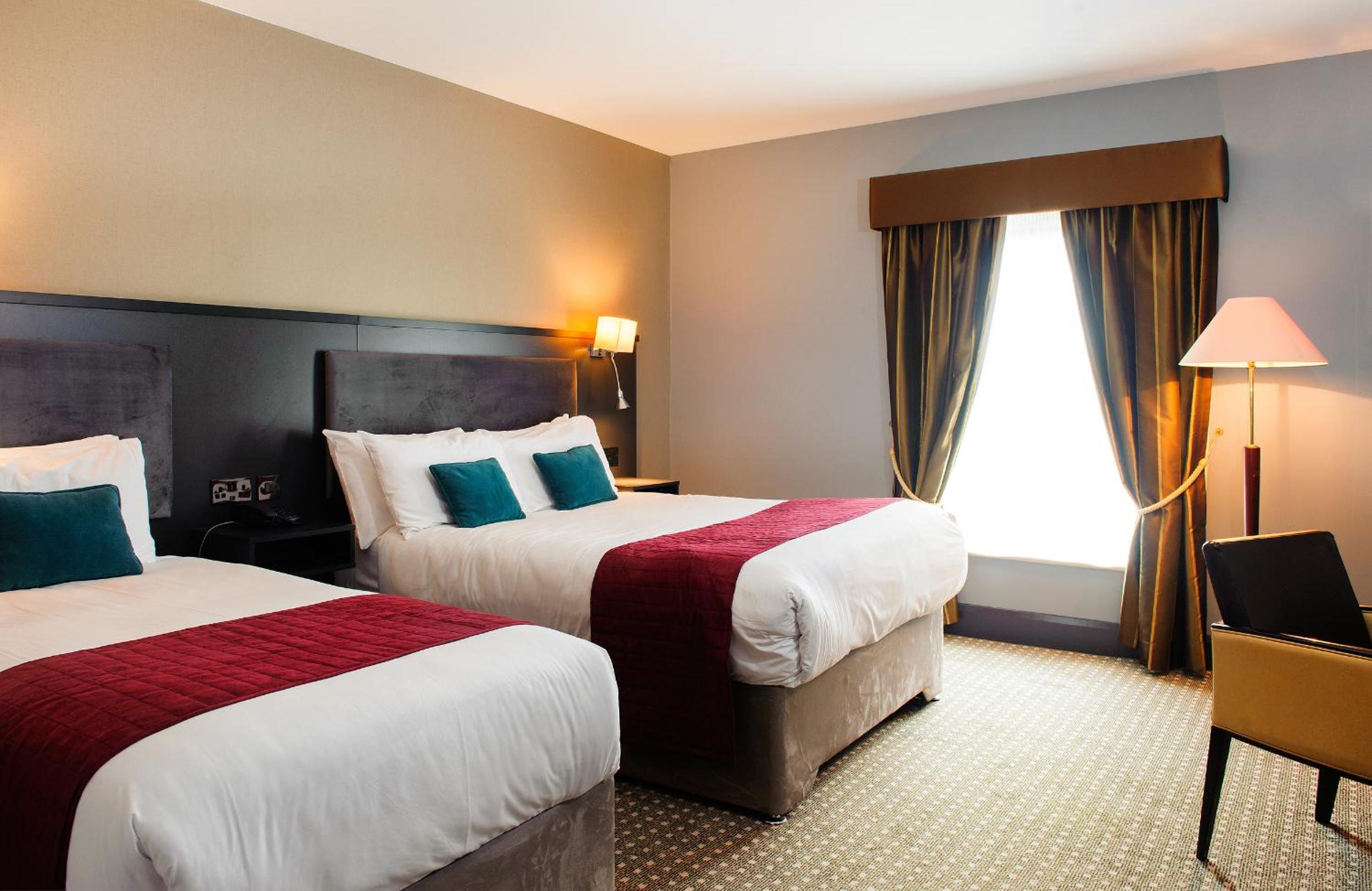 Standard Double or Twin Room - Photo 4