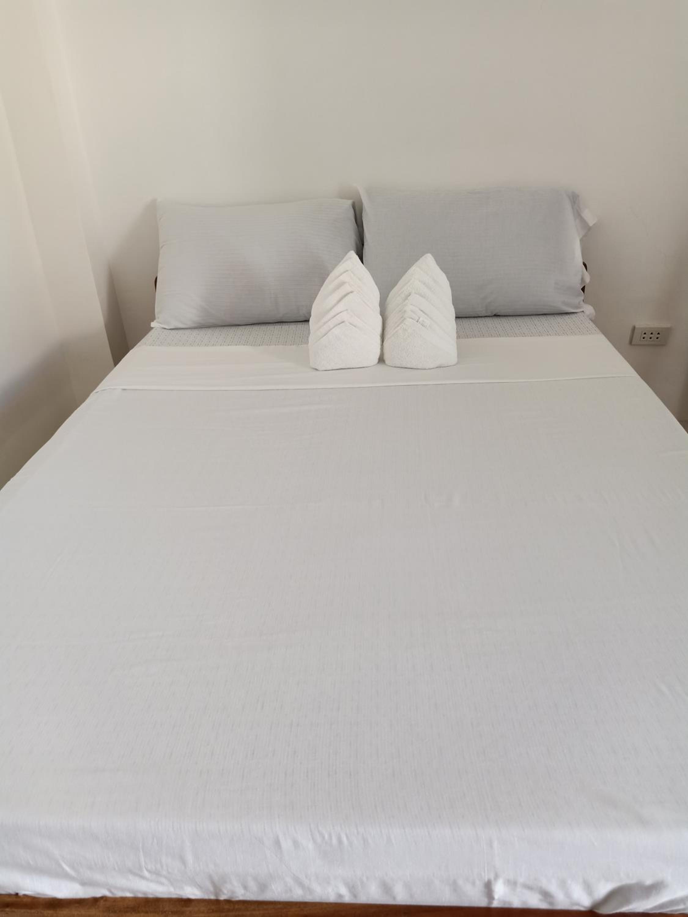 Standard Double Room - Photo 4