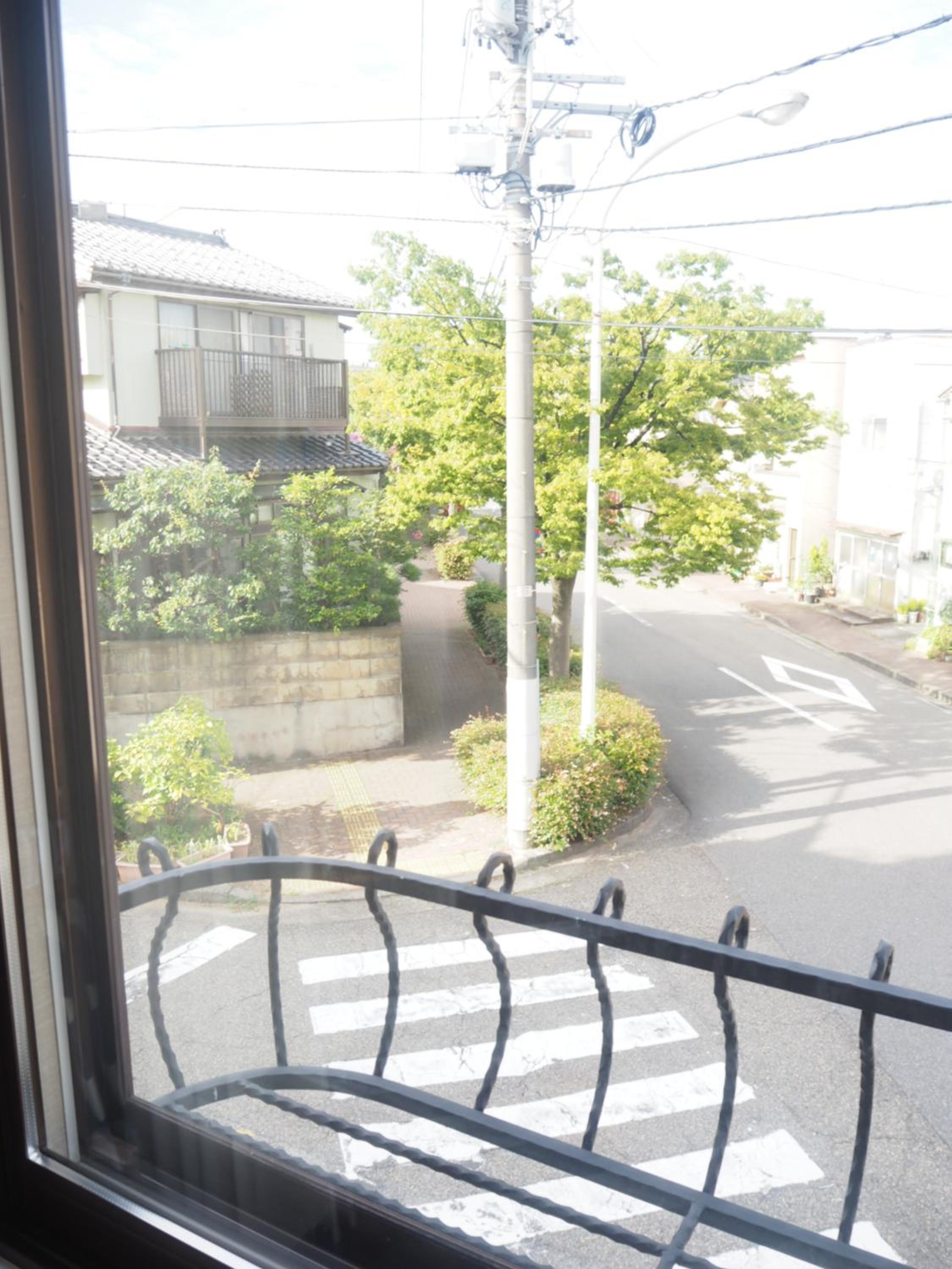 Three-Bedroom House - Photo 16