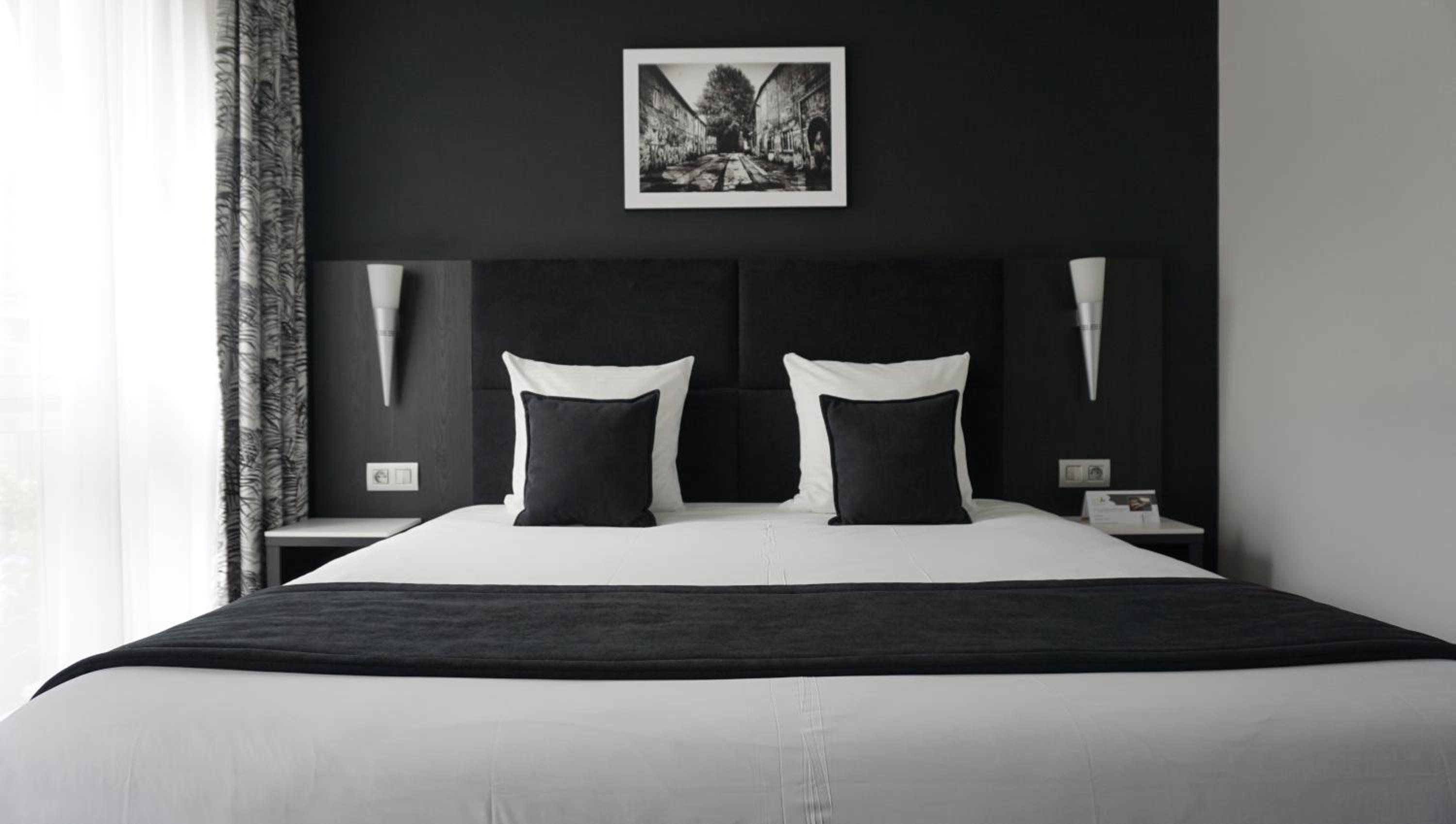 Superior Double or Twin Room photo 3